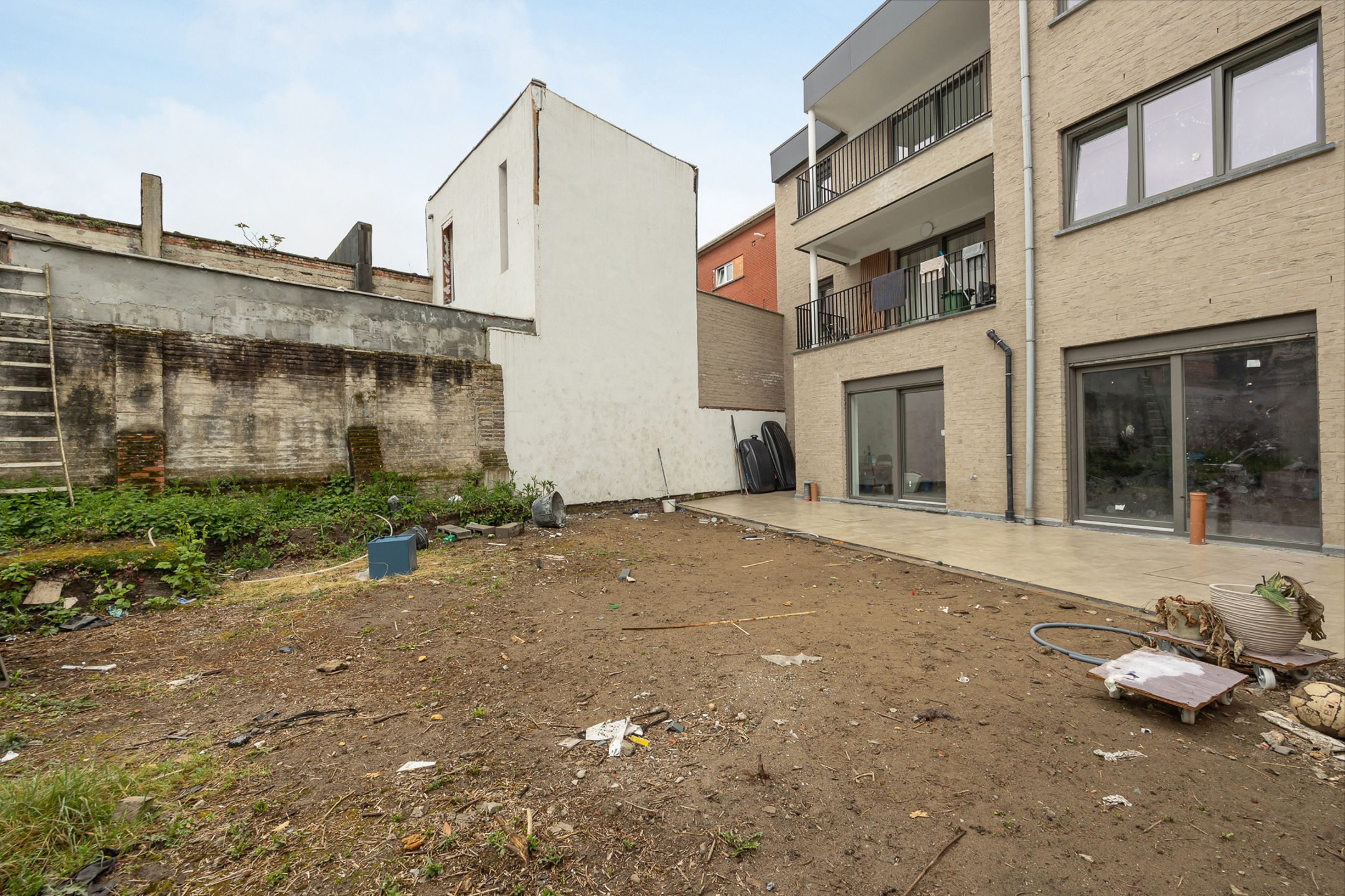 MERKSEM - Volledig nieuw gebouwd kleinschalig project met 3 units foto 5