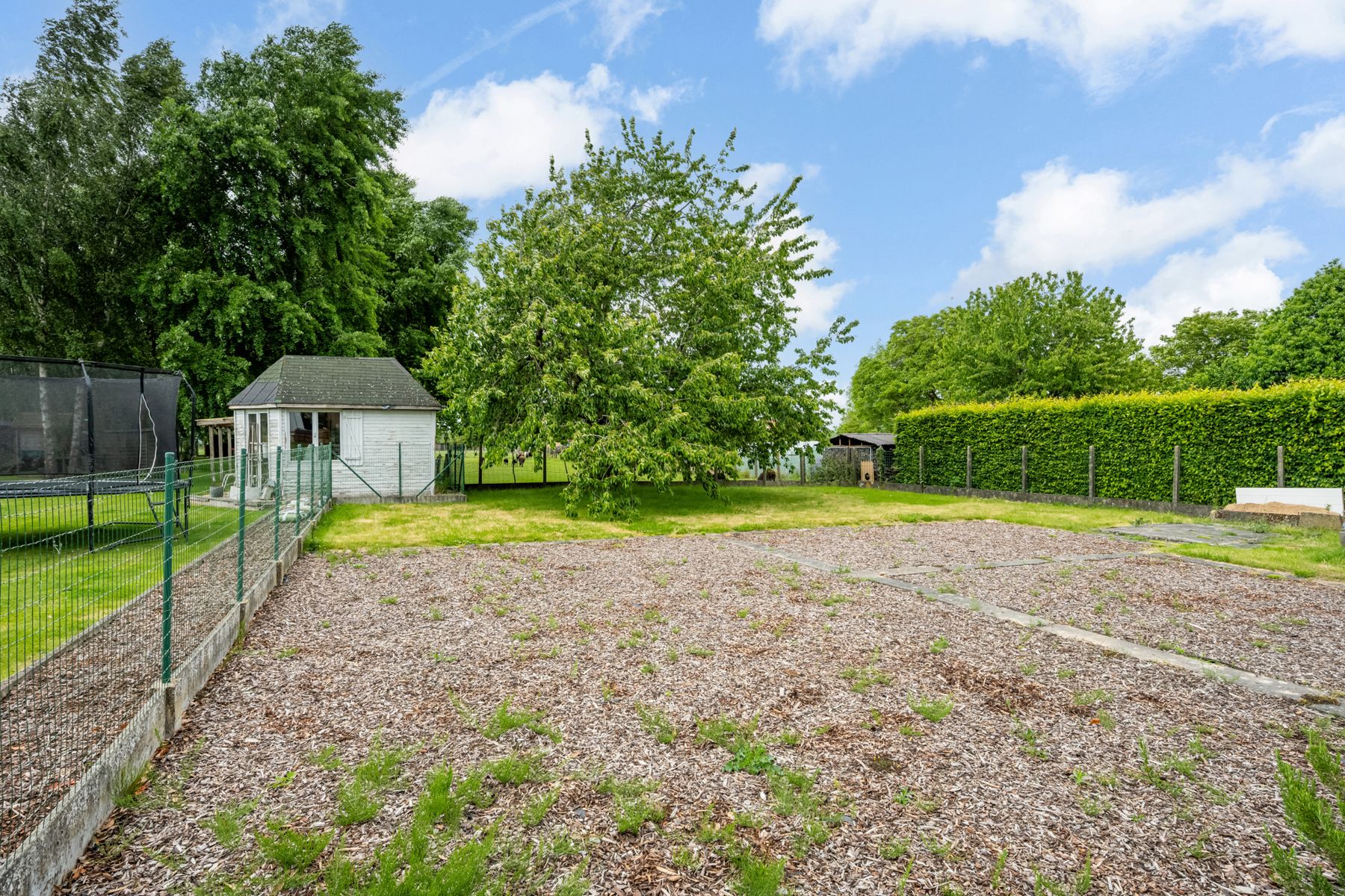 Charmante open bebouwing met riante tuin +  garage & oprit! foto 19