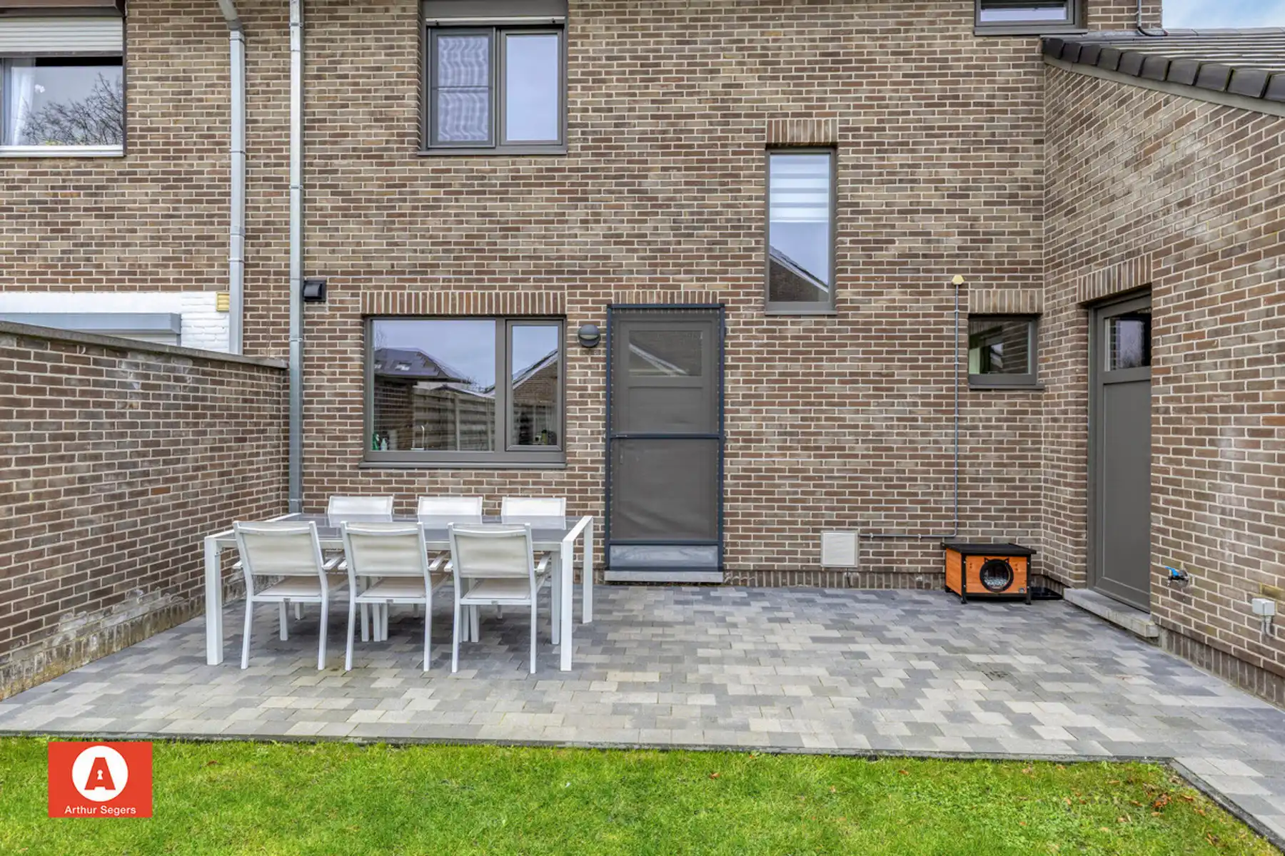 Energiezuinige half-open bebouwing mét alle comfort. foto 25