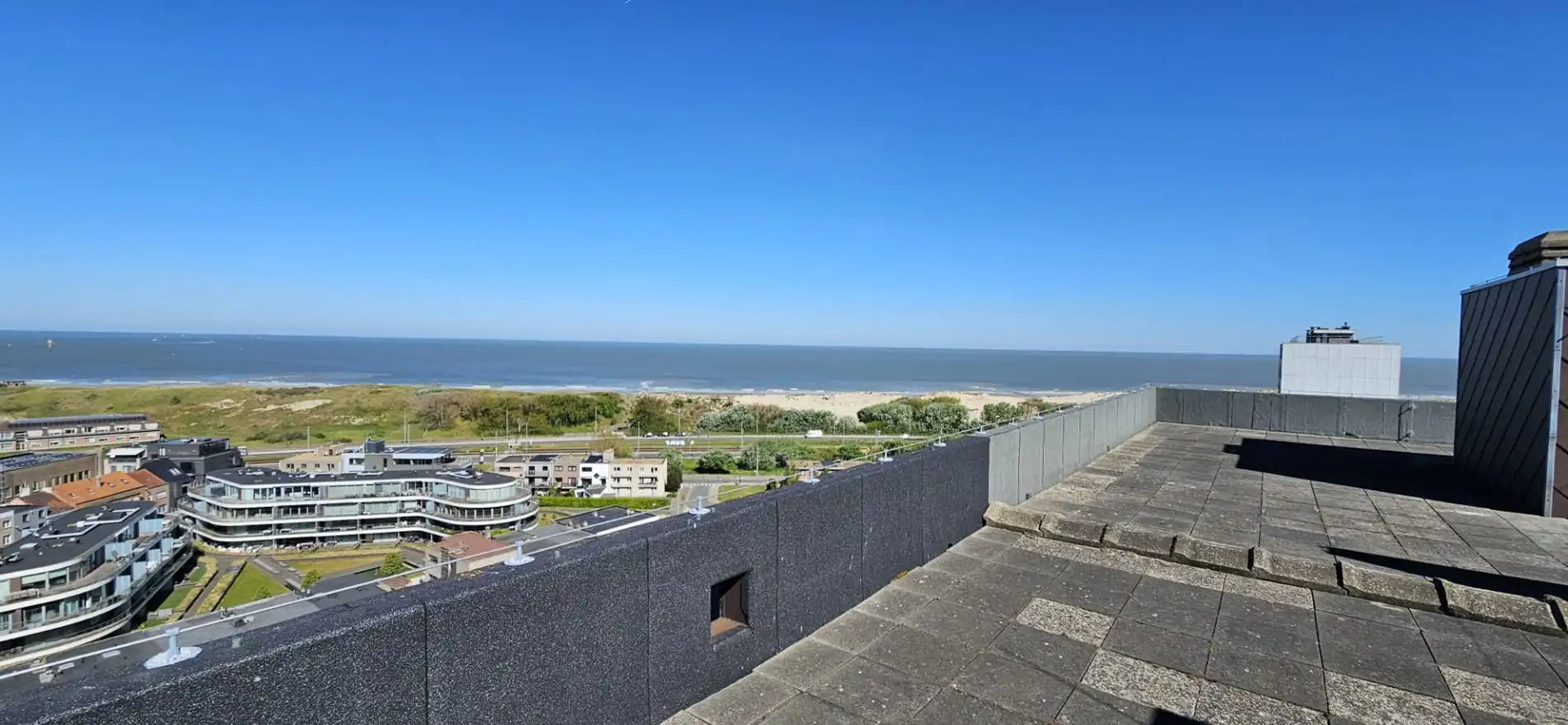 Appartement met 2 slaapkamers en prachtig zeezicht in Bredene foto 21