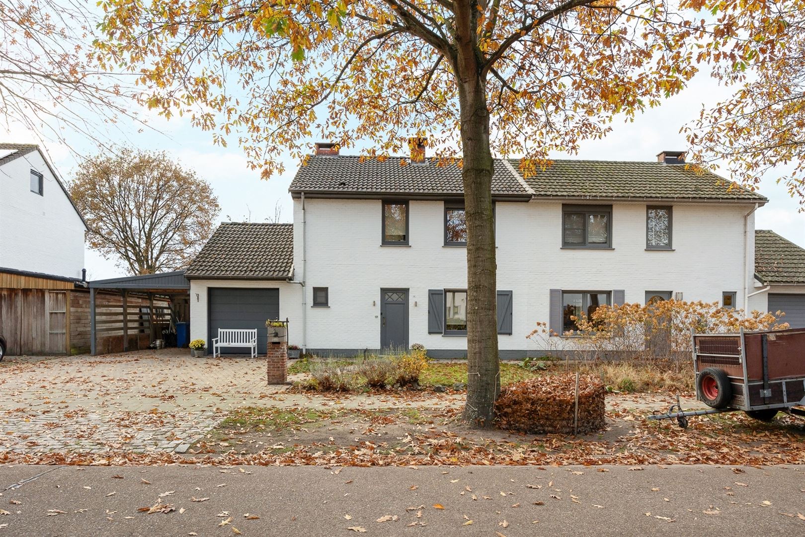 Charmante woning met prachtig groen en open zicht foto 15