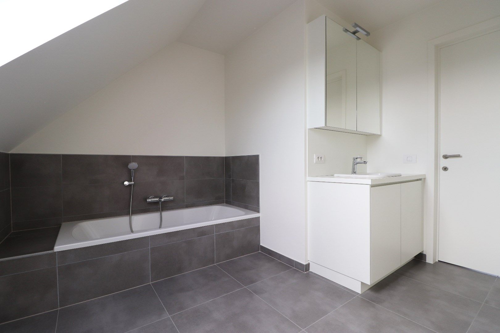 Ruim duplexappartement foto 13