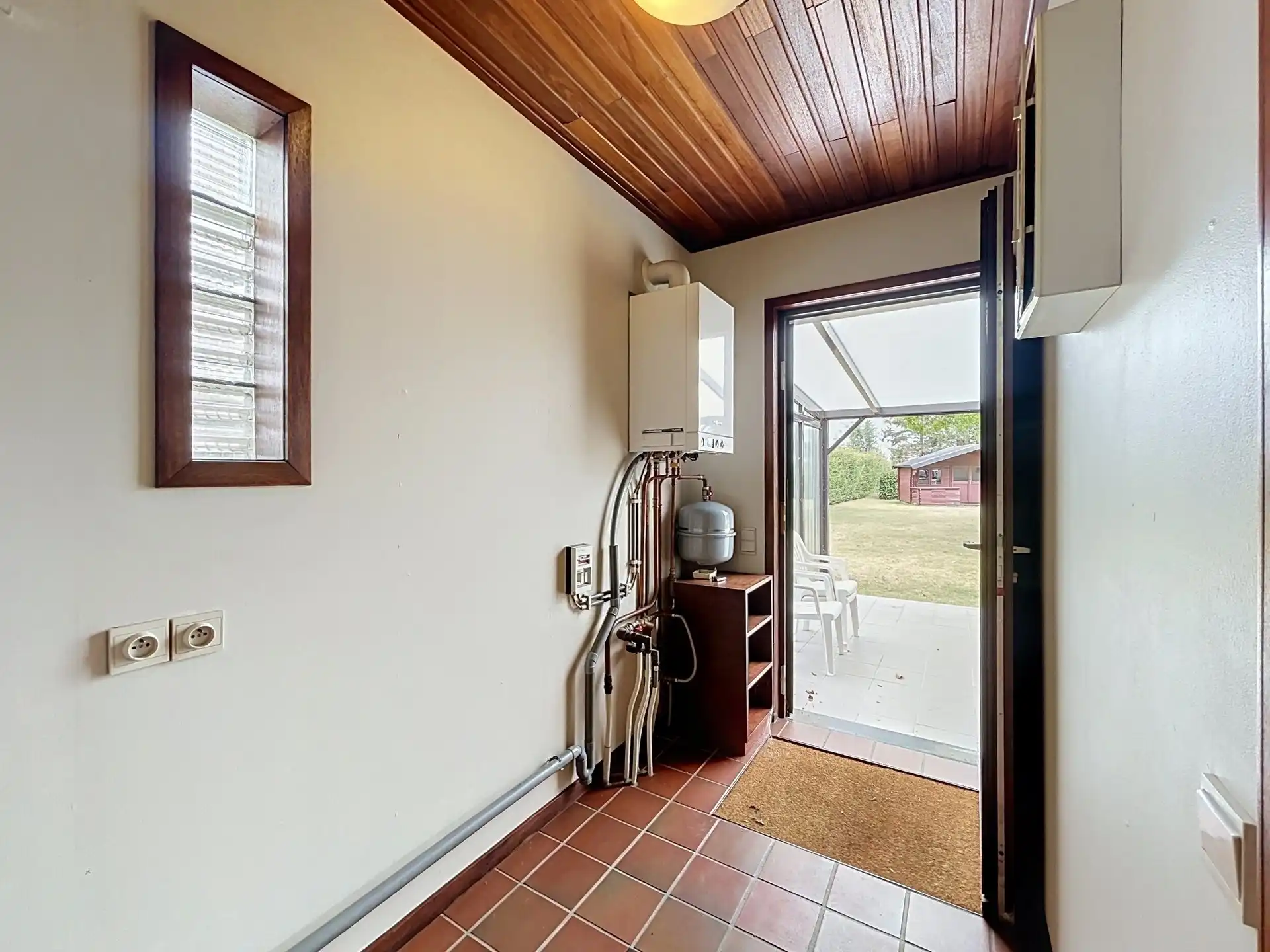 open bebouwing met 3 slaapkamers en garage op perceel van 1808m² foto 13