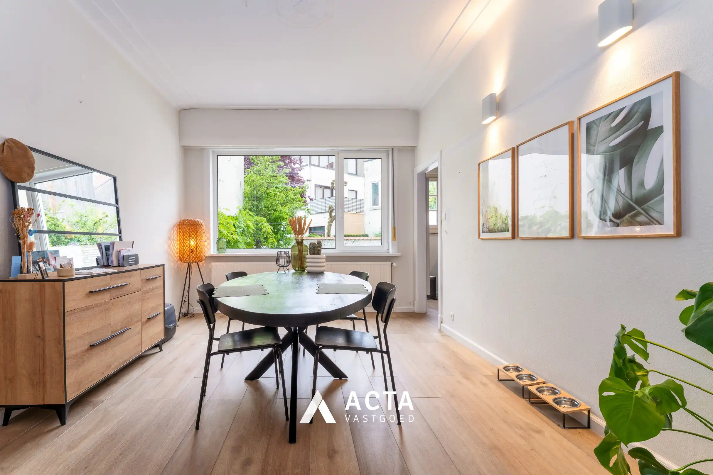 Instapklare Modernistische stadswoning met tuin foto 5