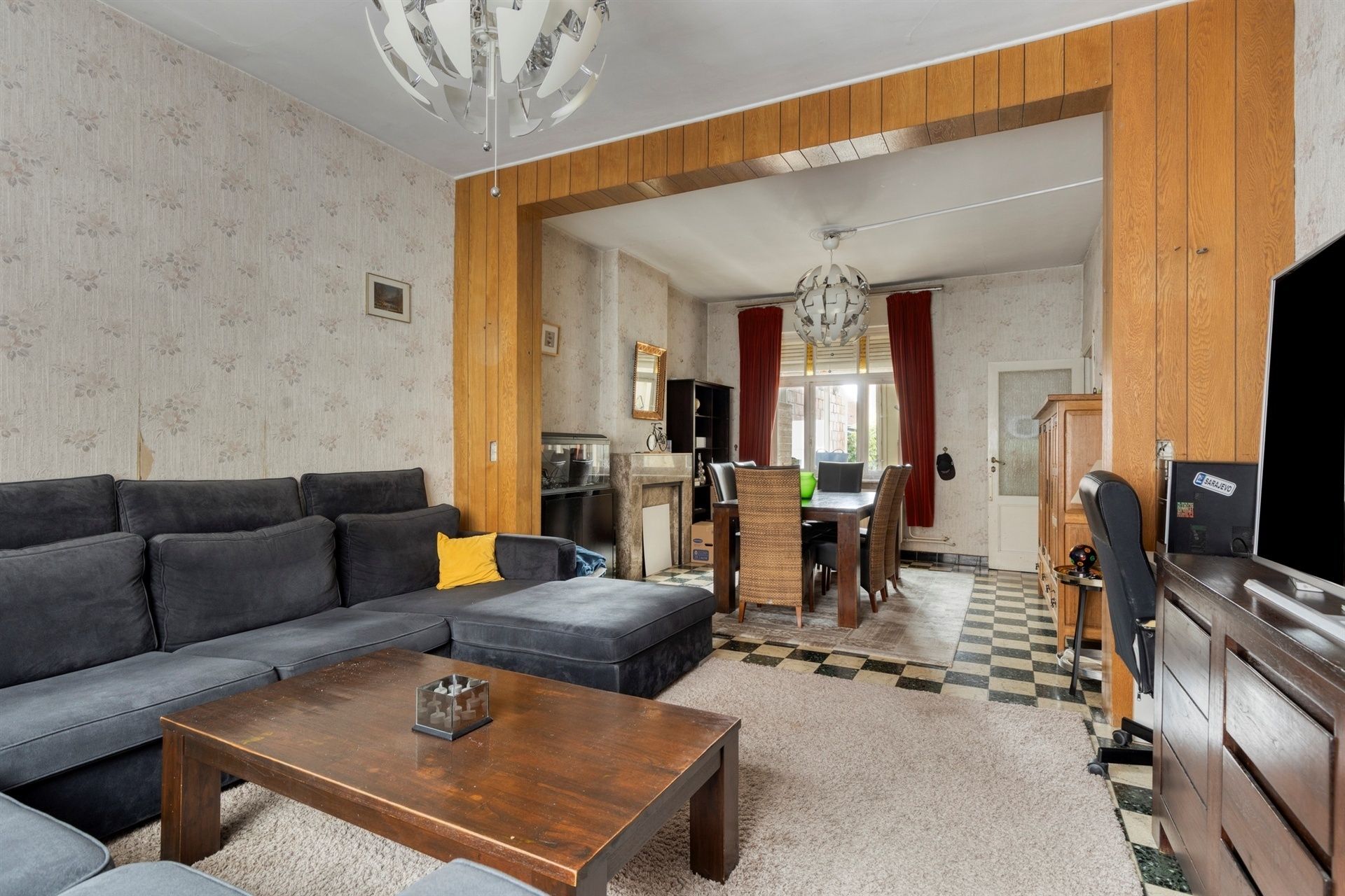 Ruime woning met potentieel in hartje Merchtem
 foto 4