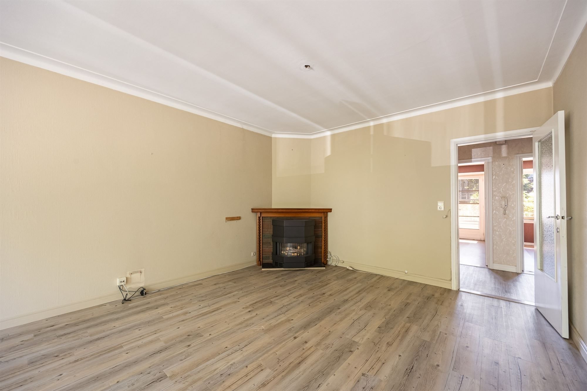 Op te frissen appartement met zuidgericht terras foto 3