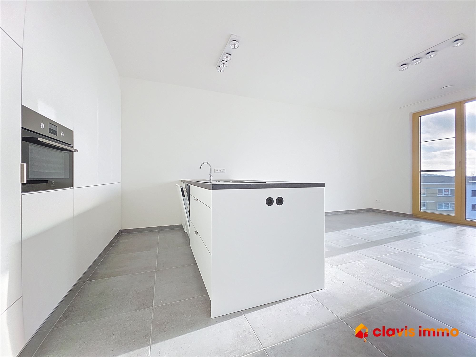 Penthouse met terras en parking foto 2