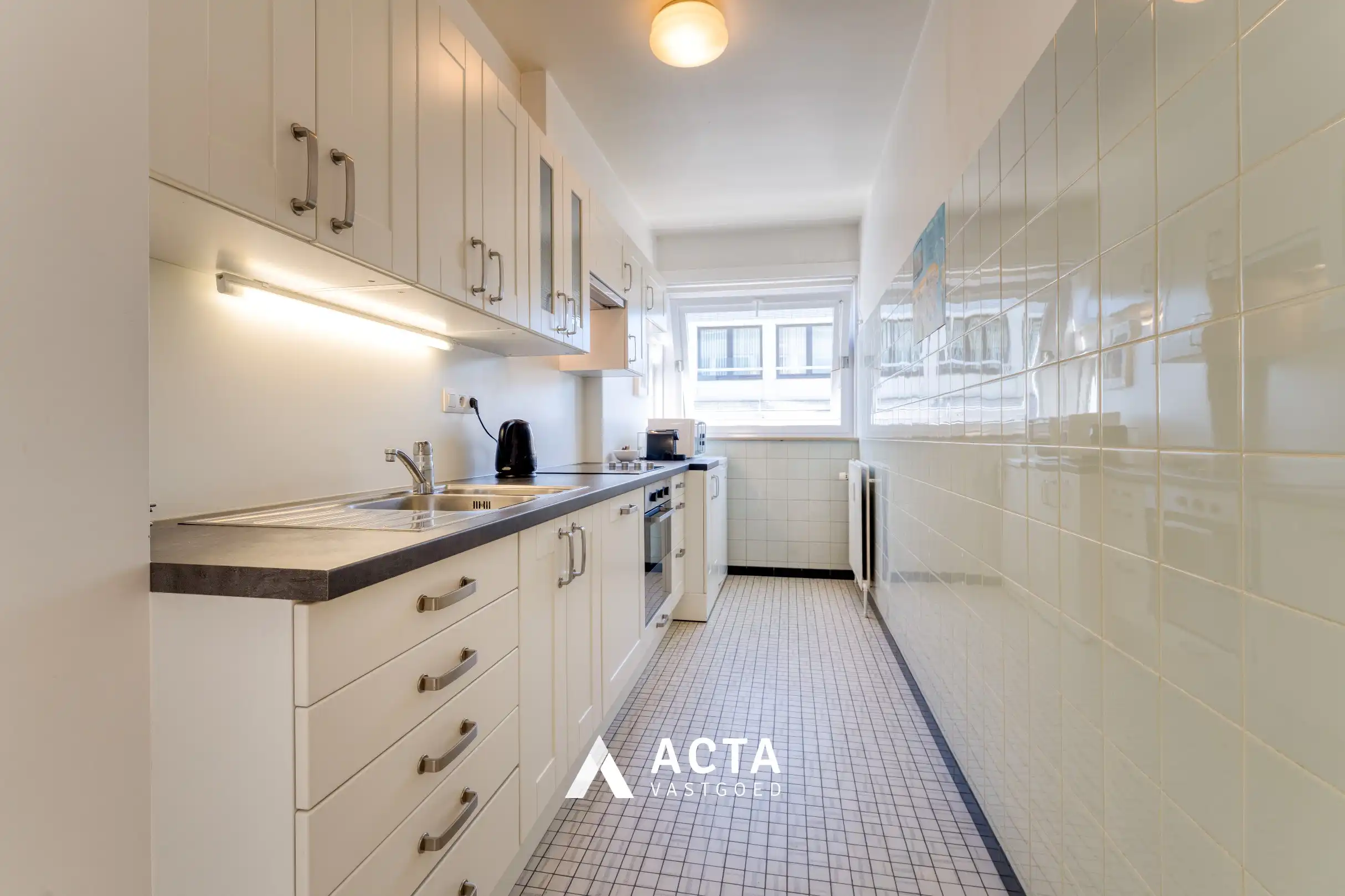 Instapklaar appartement met twee slaapkamers op het Leopold I Plein foto 7