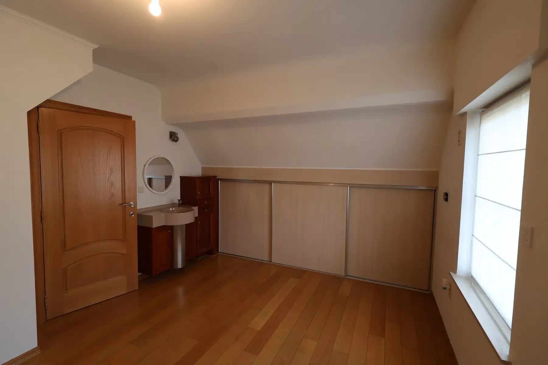 Een ruime gezinswoning met 3 slaapkamers op een perceel van 784m². foto 15