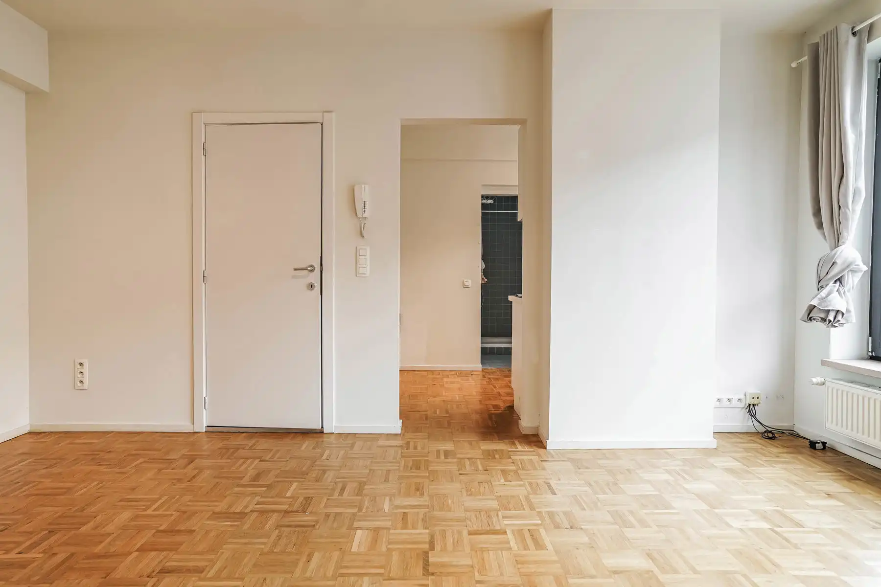 Compact appartement met private autostaanplaats te huur in centrum Londerzeel. foto 8