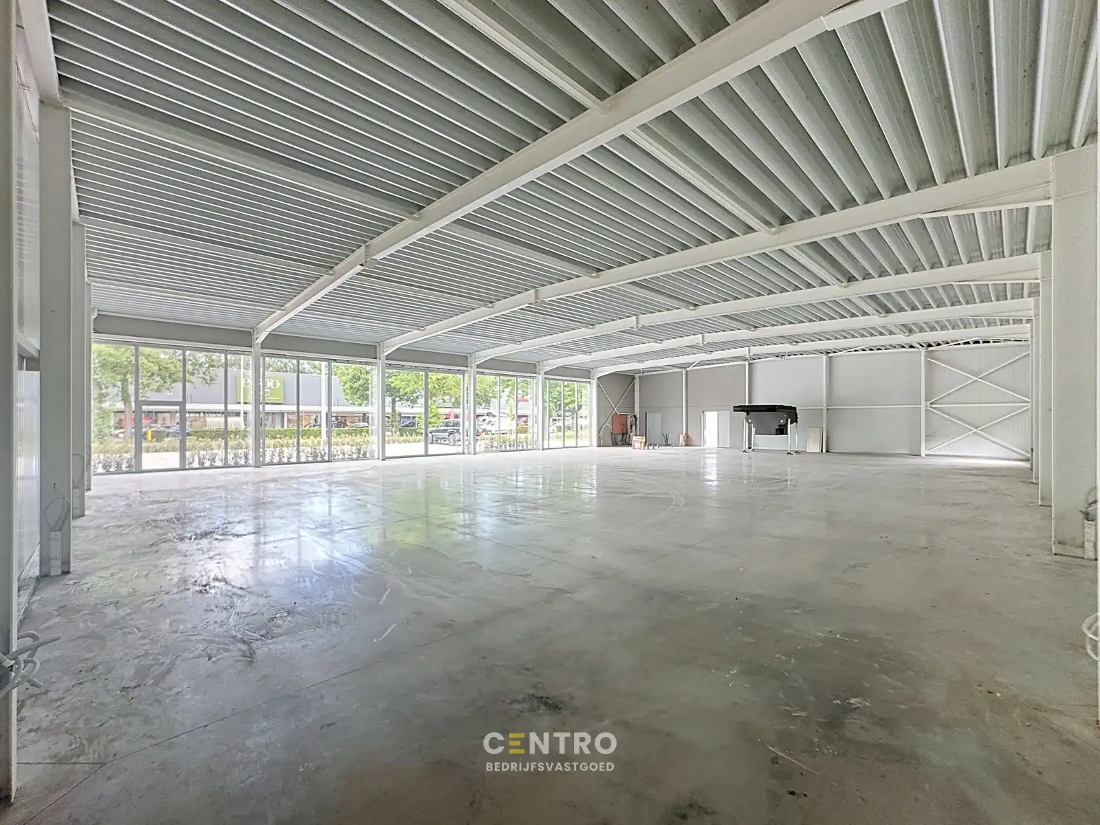 AAA-locatie: Nieuwe HANDELSRUIMTE (± 550m²) te huur met private parkeerplaatsen op het terrein. Langs DE Maalse Steenweg te Brugge (Sint-Kruis) foto 4