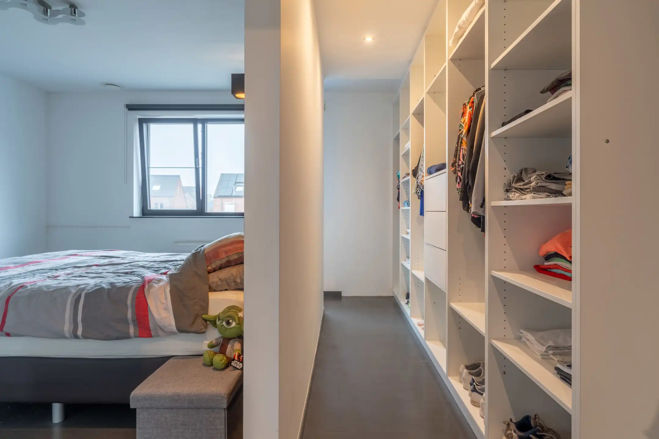 Ruime moderne woning met garage en tuin nabij het centrum van Turnhout. foto 34