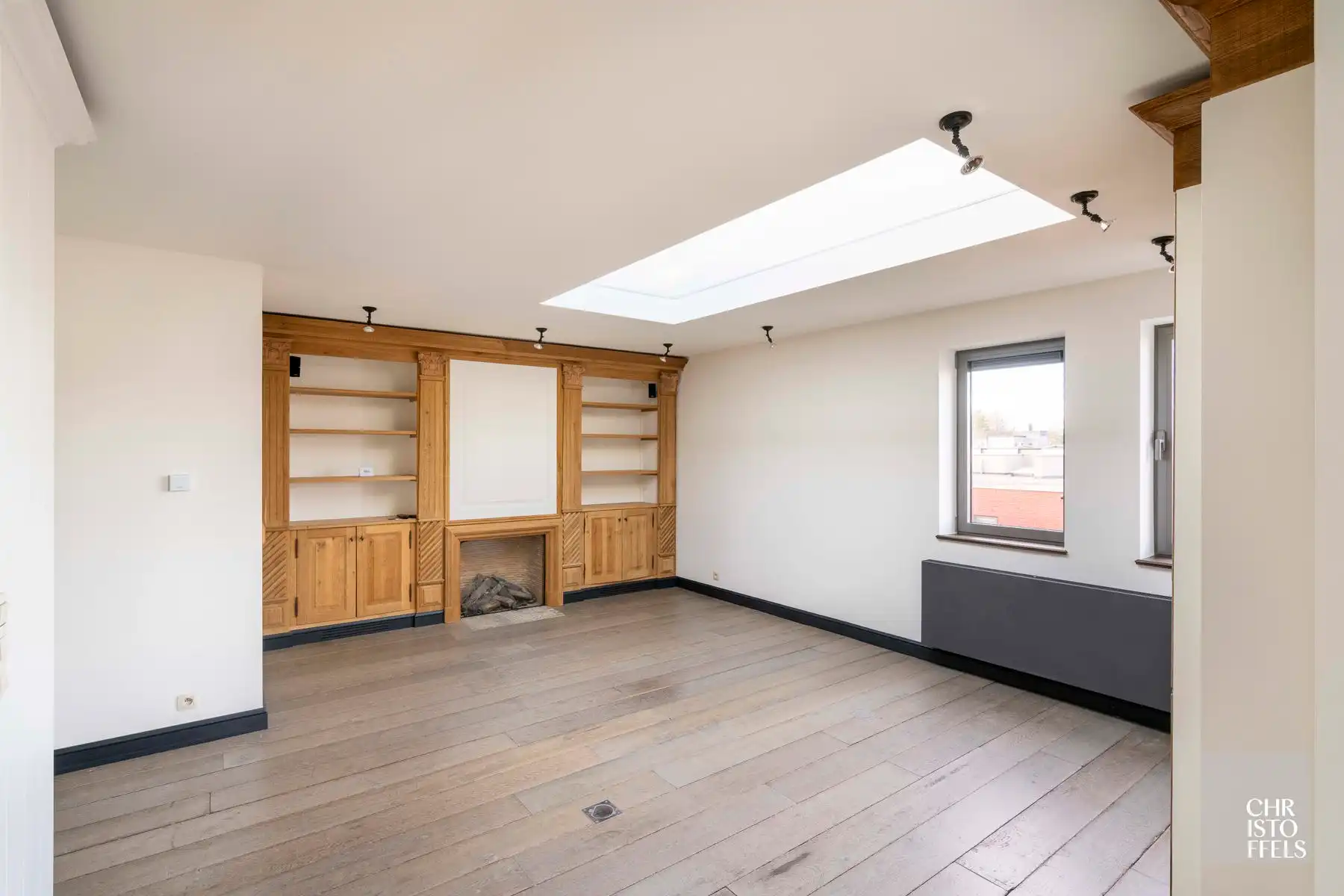 Luxe penthouse van 239m² met 34m² terrassen in hartje Zutendaal! foto 4