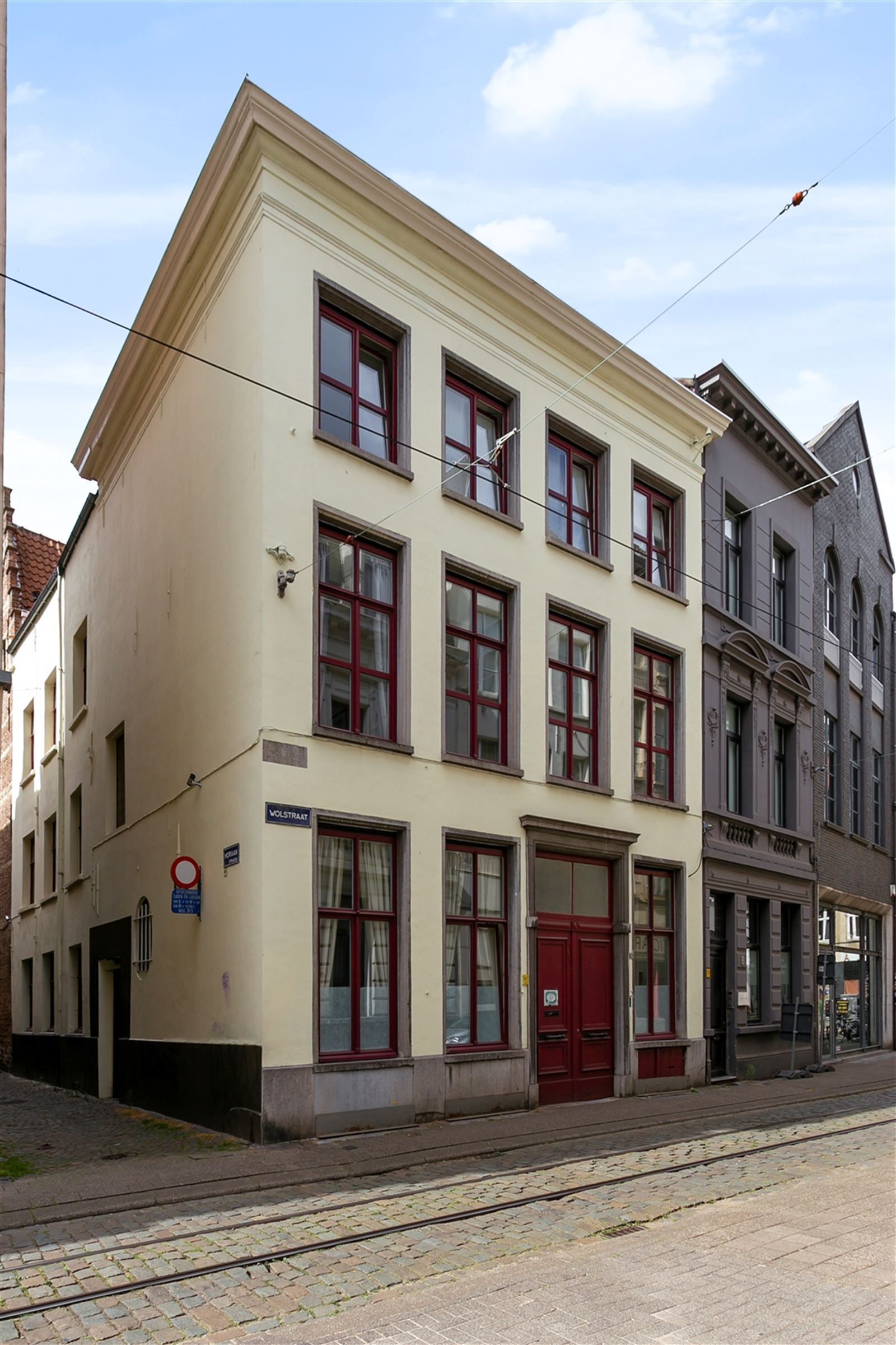 Prachtig gemeubeld 2 slaapkamer appartement foto 8