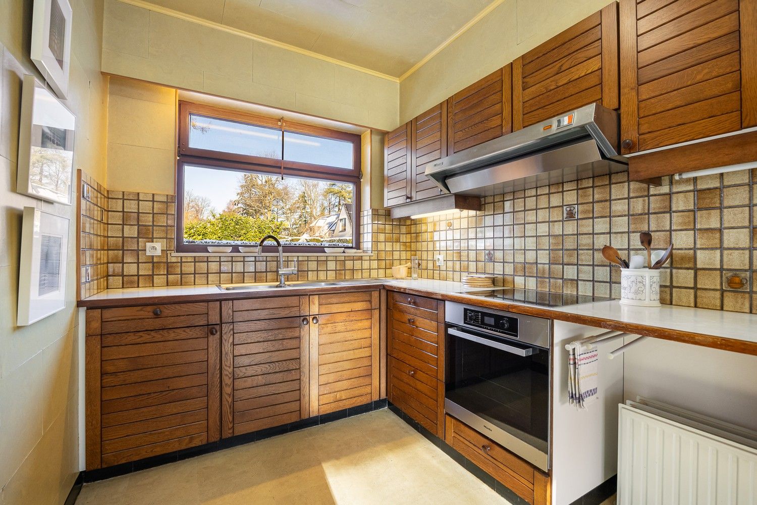 Te renoveren vrijstaande woning op zuid georiënteerd perceel te  ’s-Gravenwezel, wijk Zonnebos foto 9