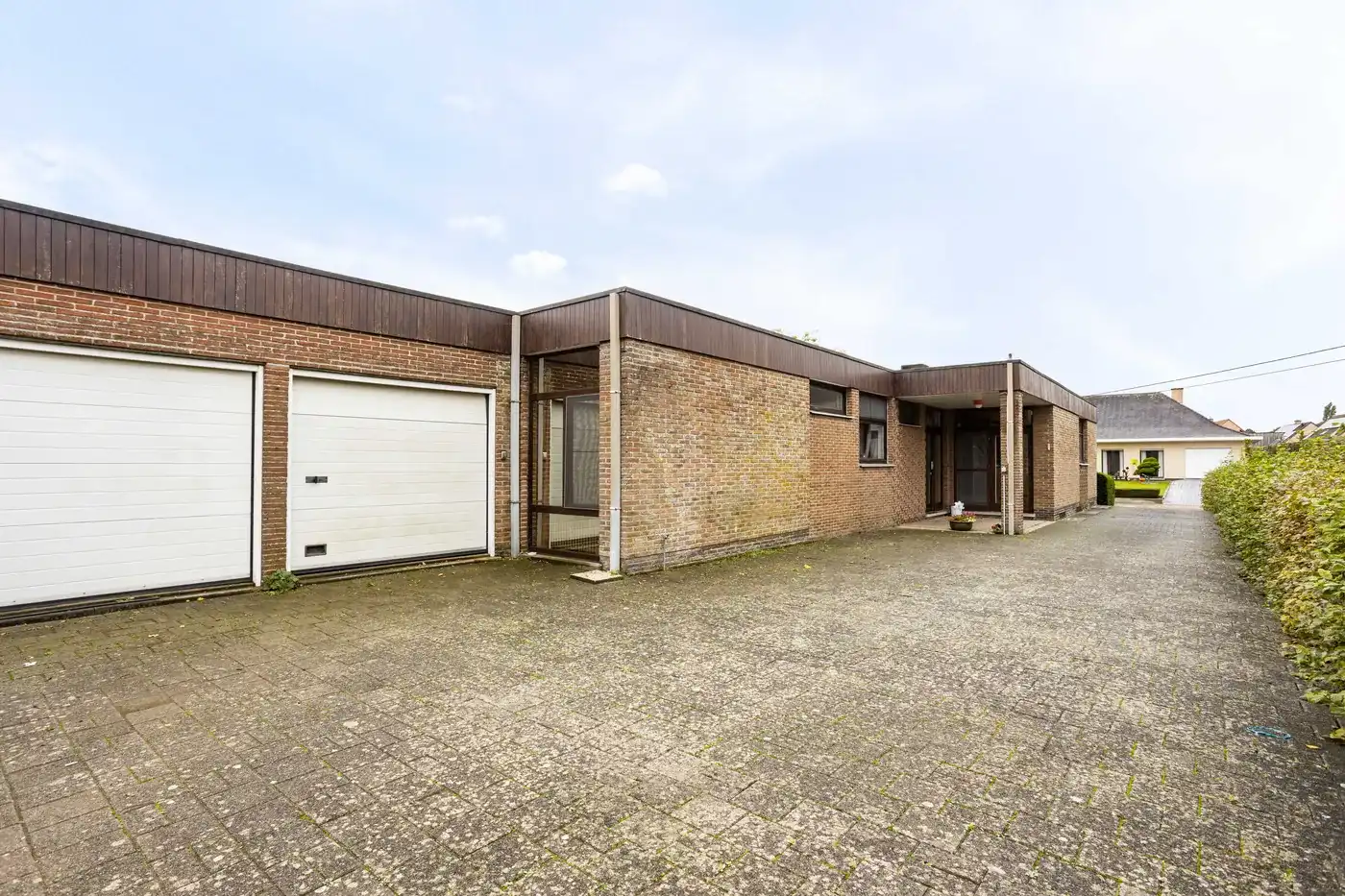 Ruime alleenstaande gelijkvloerse woning met 4 slaapkamers in Heestert foto 18