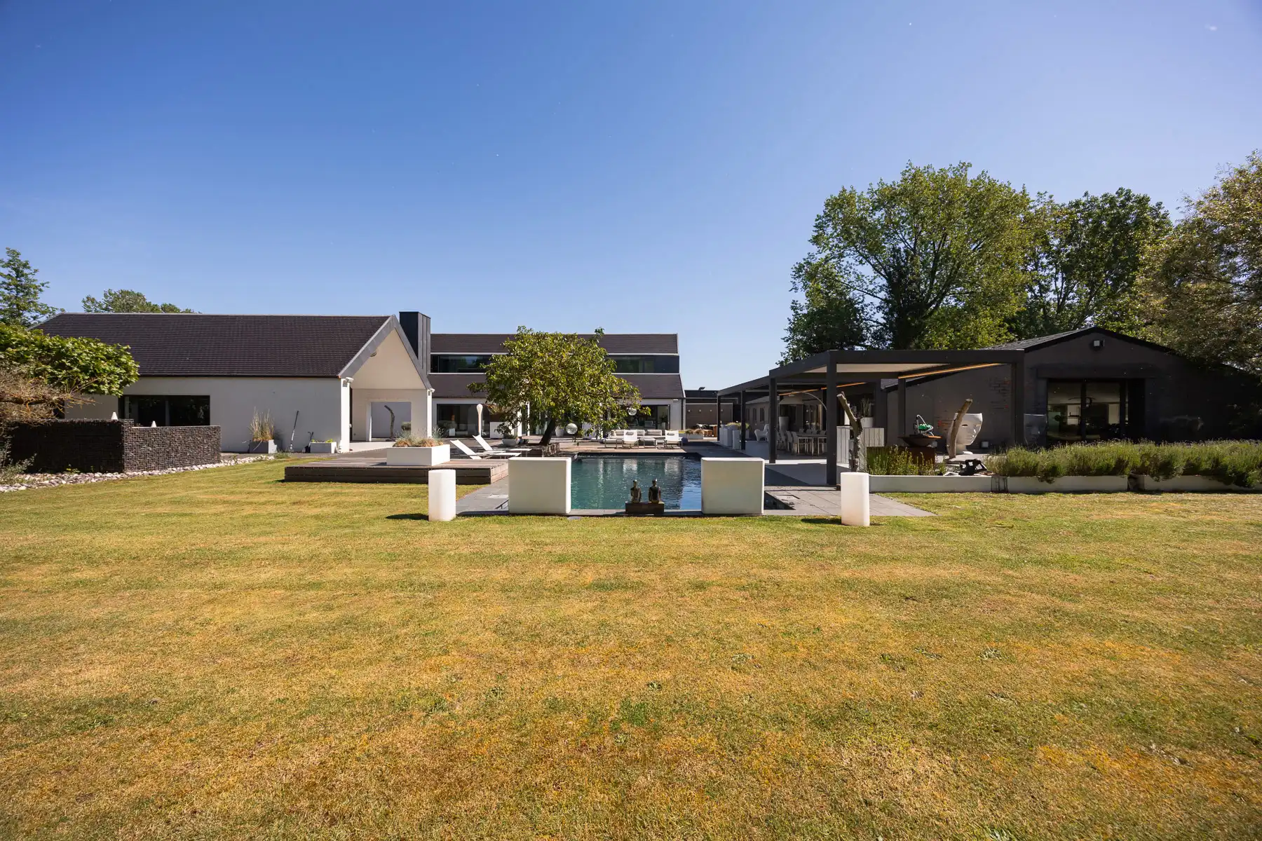State-of-the-art Villa met resortallure, 800m2 woonbeleving foto 20