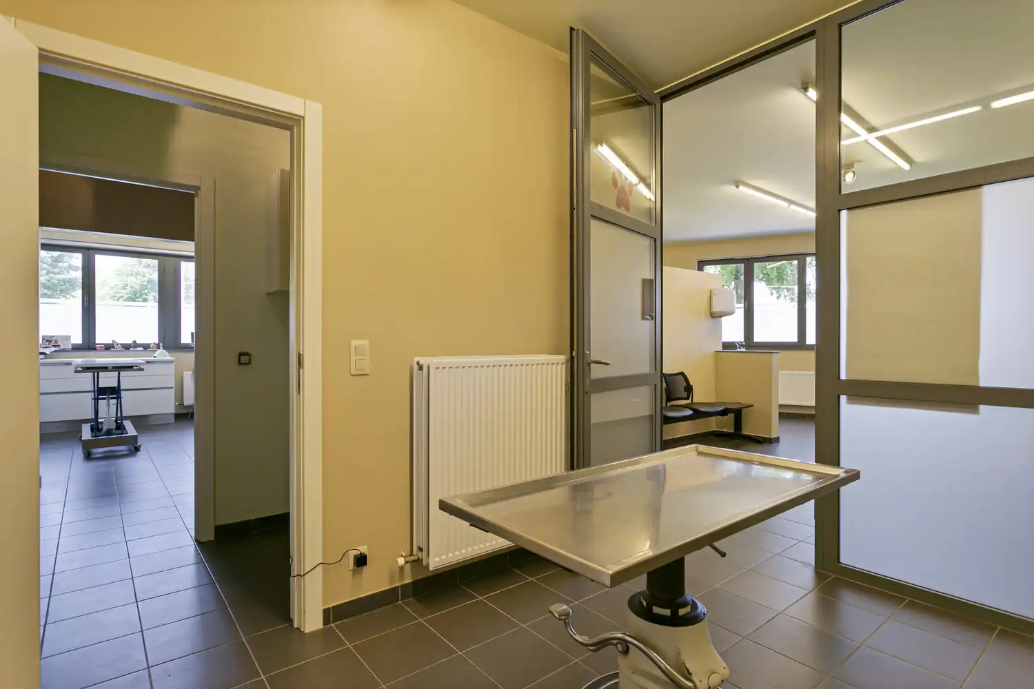 Praktijkruimte, kantoor of APP met 2 parkings! foto 12