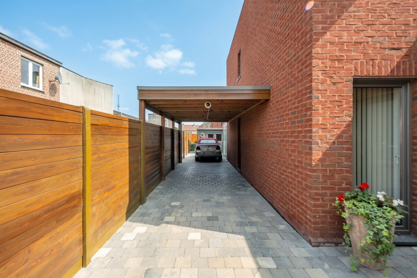 Recente halfopen bebouwing met 3 slpks, tuin en garage - energielabel A foto 6