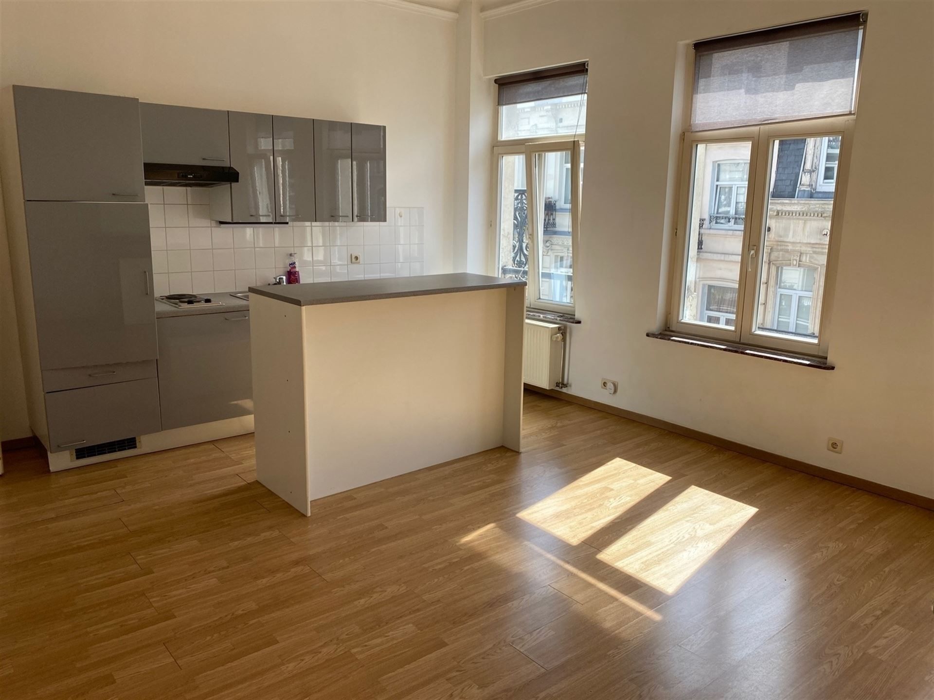 Mooi appartement op de 2de verdieping - Centrum van Brussel. foto 2