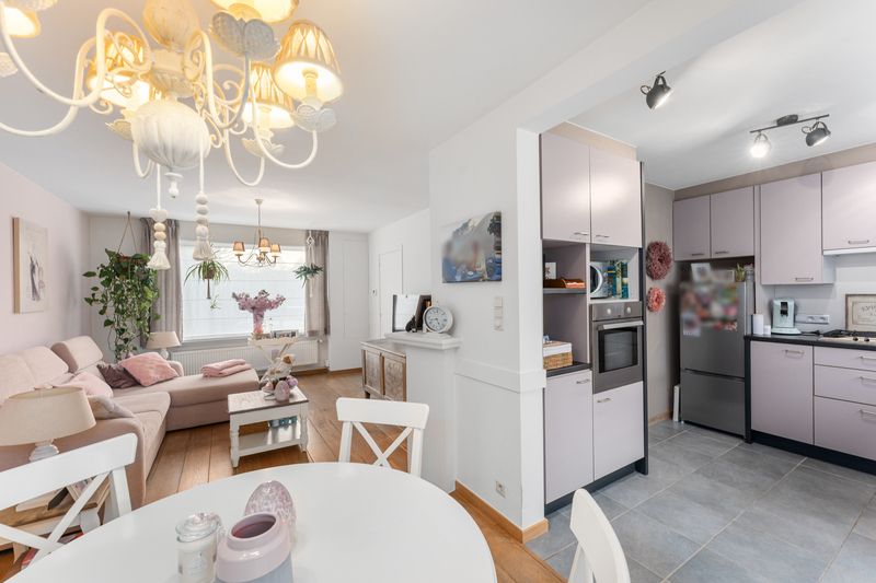 Roeselare : Charmante instapklare woning aan de stadsrand van Roeselare voorzien van 3 slpks. foto 7