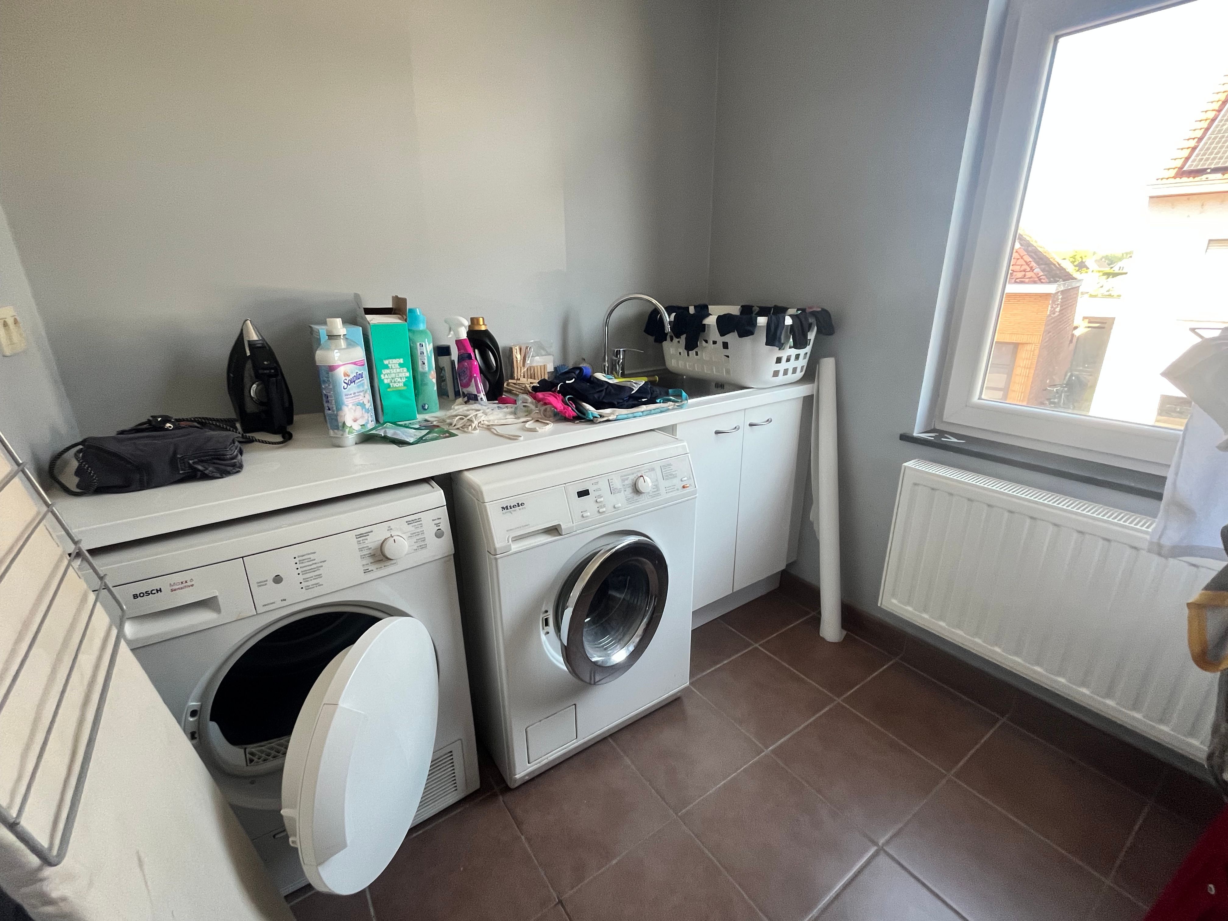 Gerenoveerde woning met 3 slaapkamers, tuin en garage. foto 13