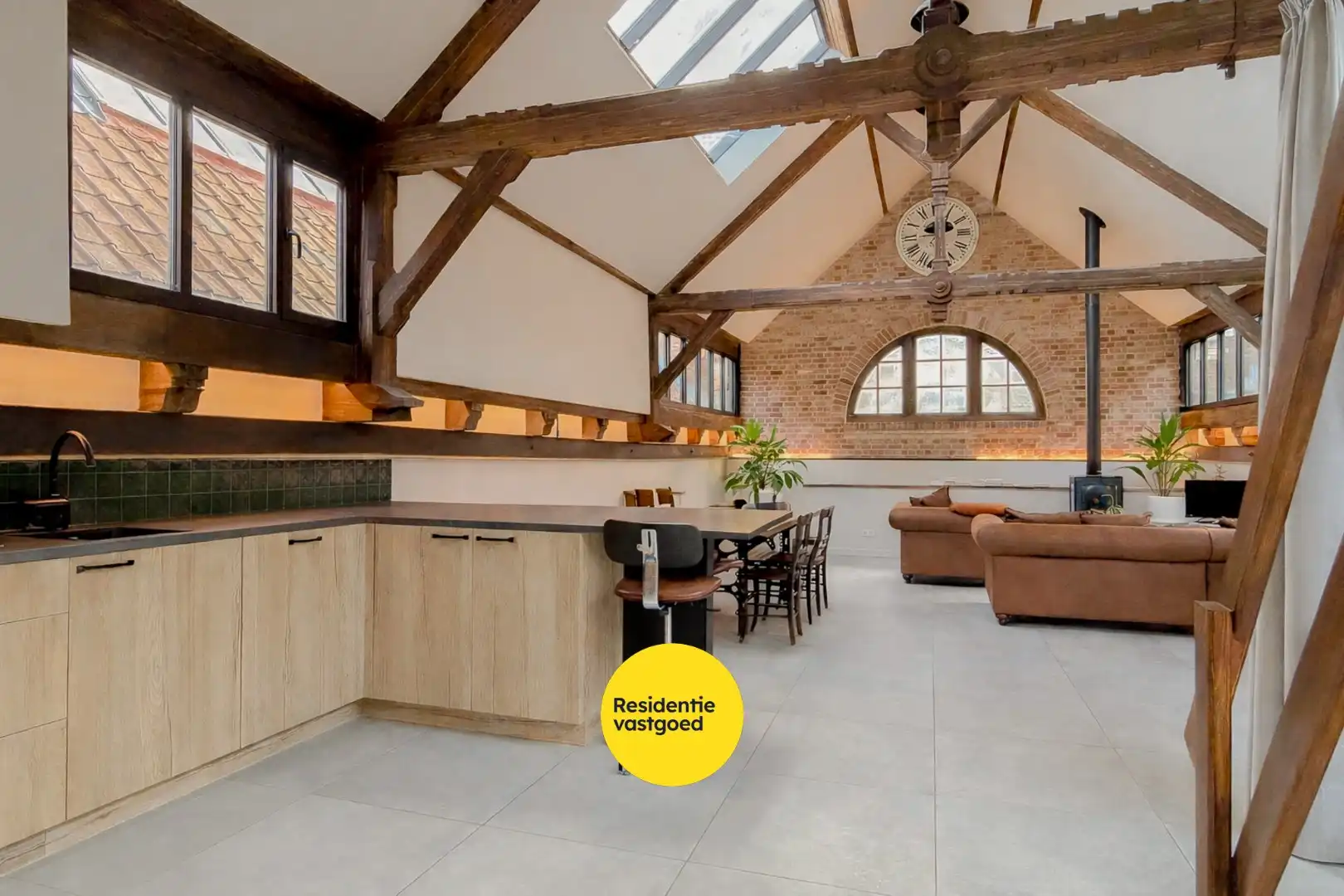 Unieke woning in voormalige borstelfabriek - karakter en comfort in perfecte harmonie! foto 7