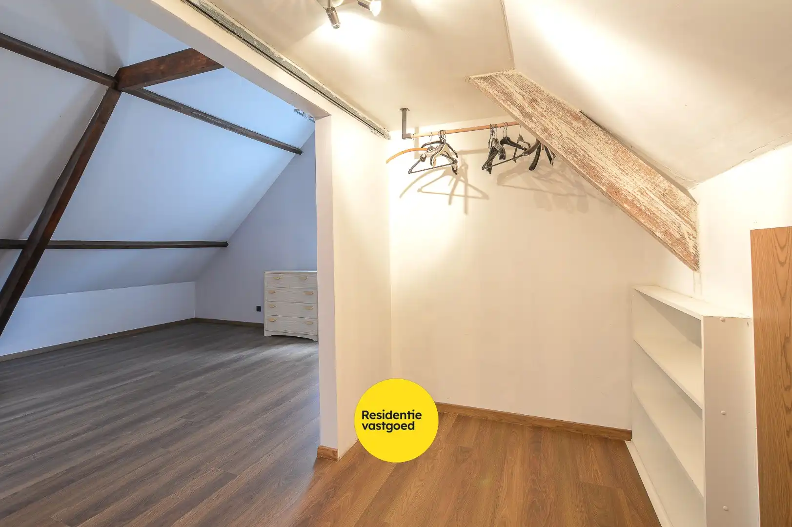 Gerenoveerde woning met 3 slaapkamers te huur nabij Centrum Oudenburg.  foto 13