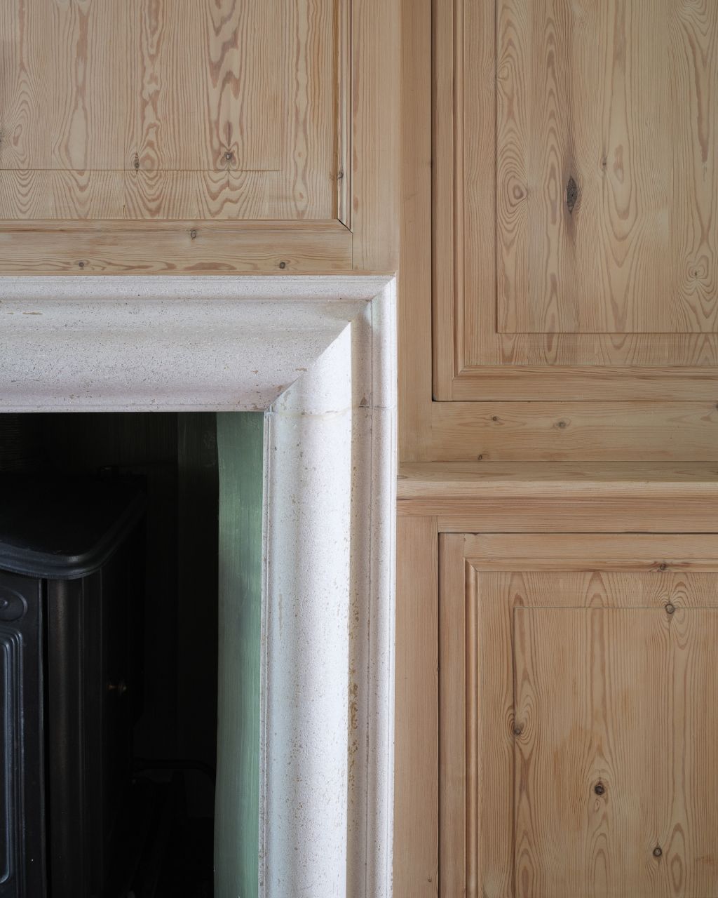 Karaktervolle burgerwoning met drie slaapkamers en een aangename, groene tuin op een uitstekende locatie in Gent. foto 6