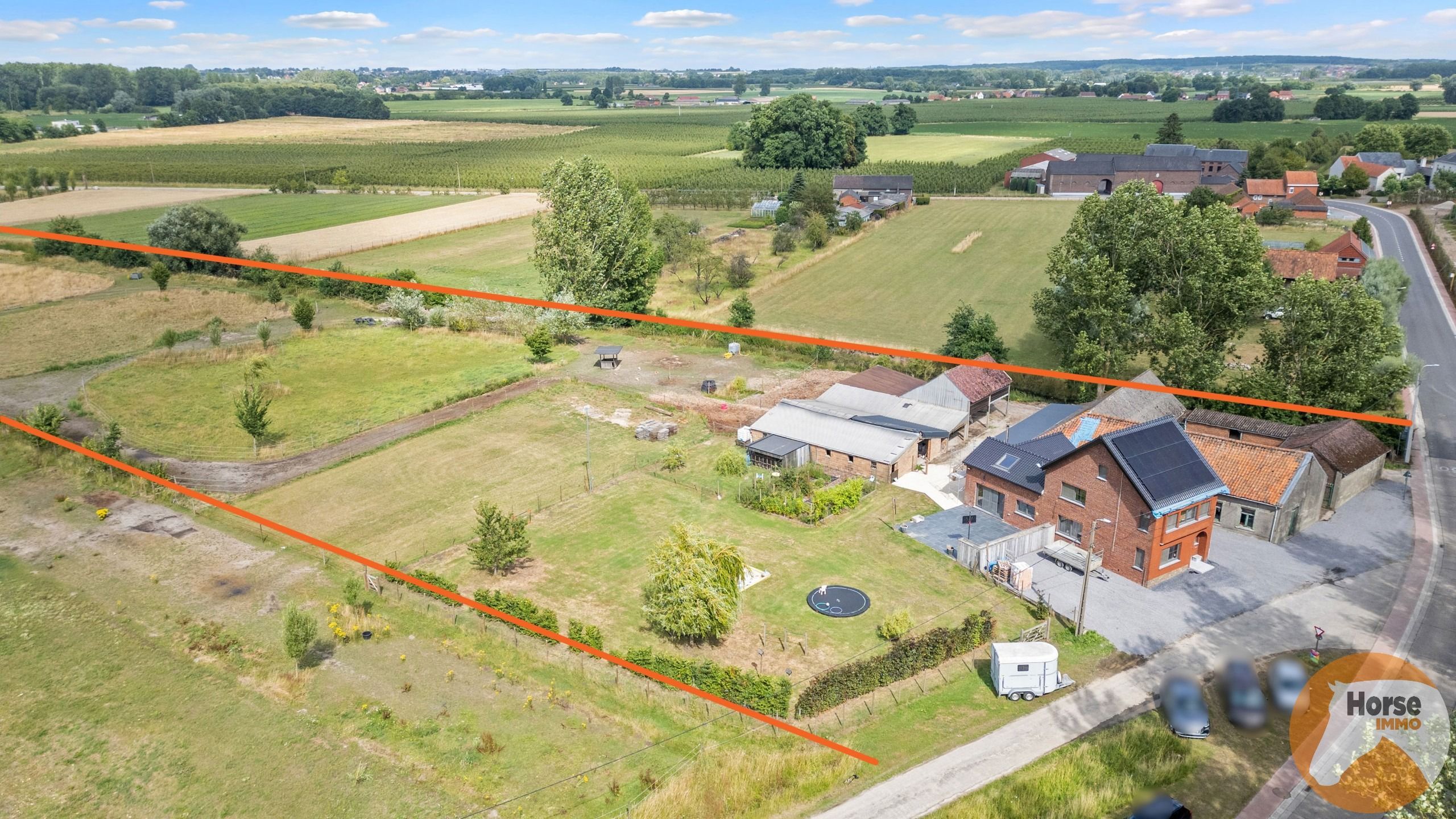GEETBETS - Gerenoveerde woning met paardenfaciliteiten foto 2