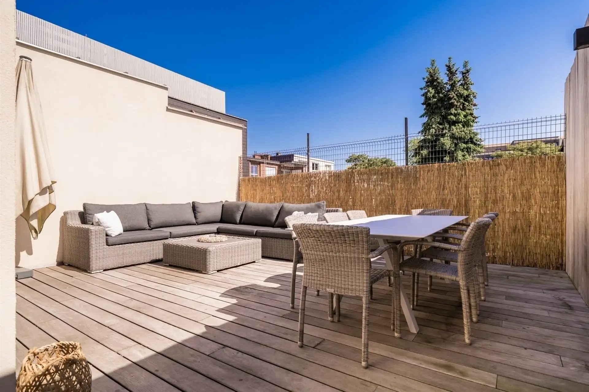Duplex app met groot terras foto 2