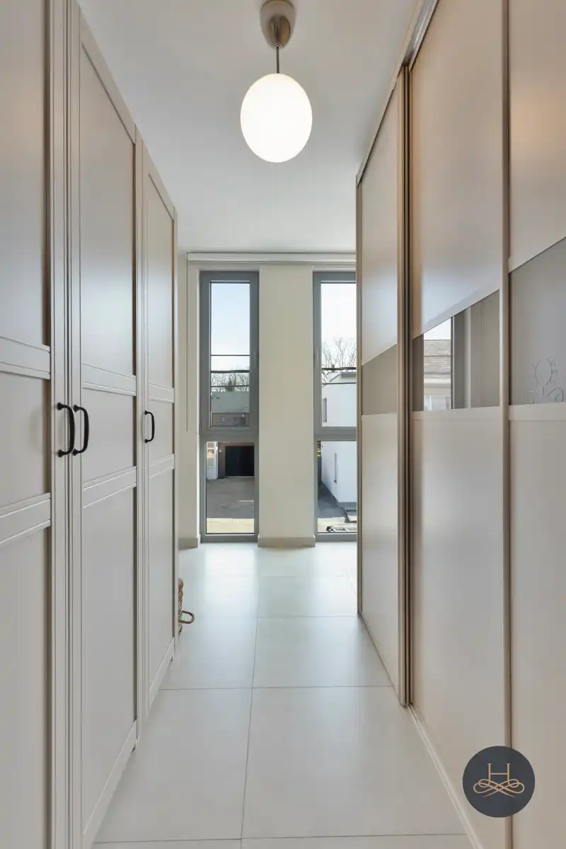 Lichtrijk appartement met groot terras foto 19