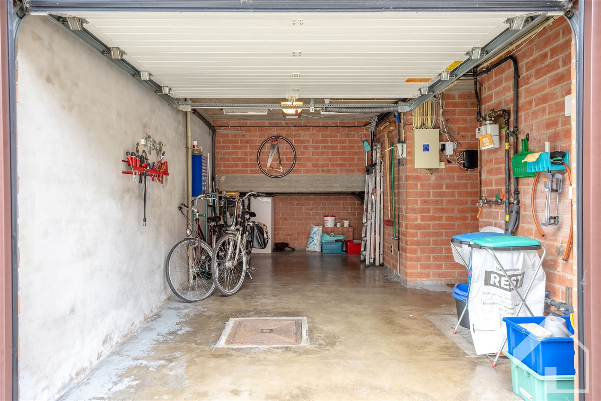 Ruime woning met 4 slaapkamers foto 25