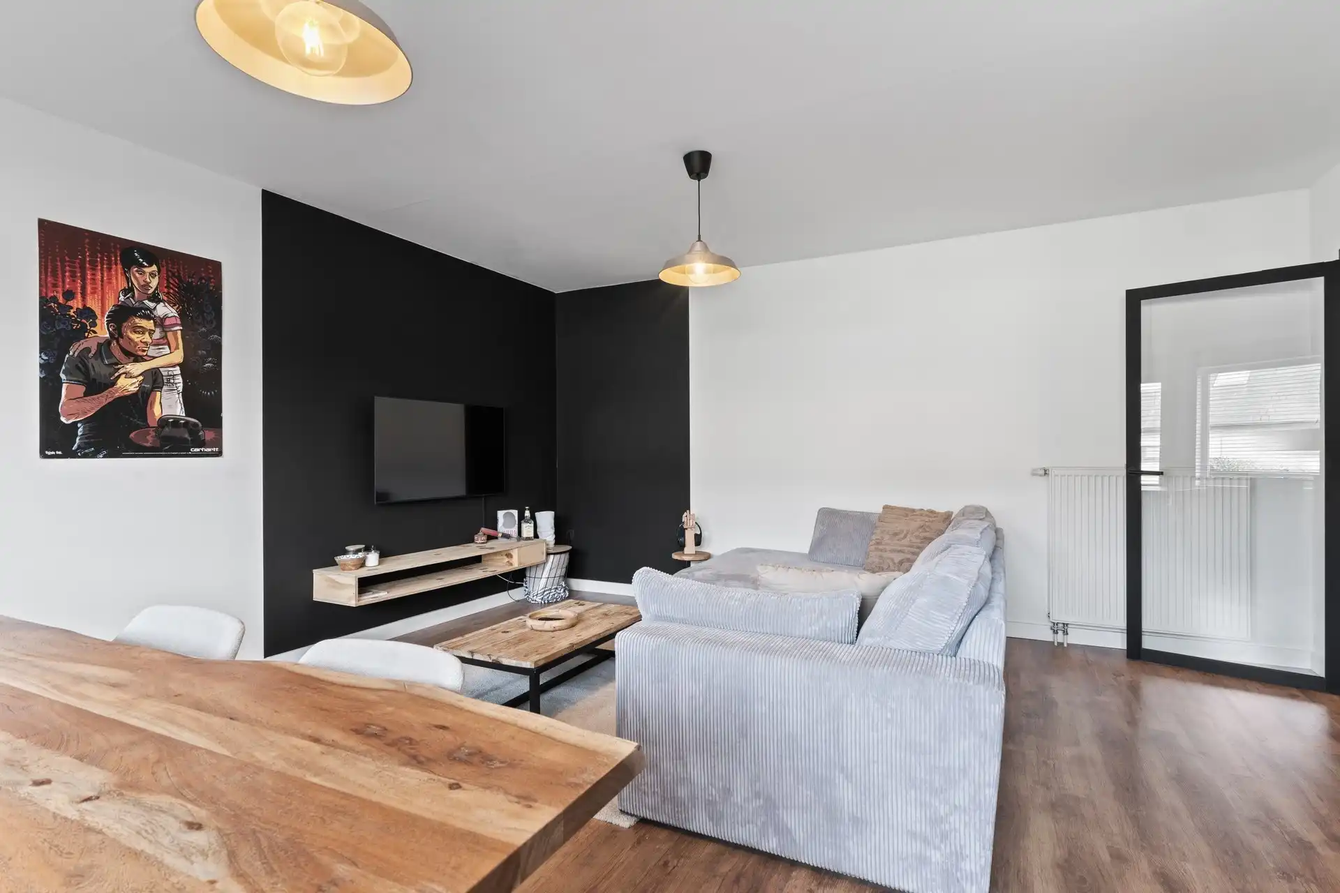 Volledig vernieuwd appartement met lichtrijke leefruimte en rustig terras foto 5