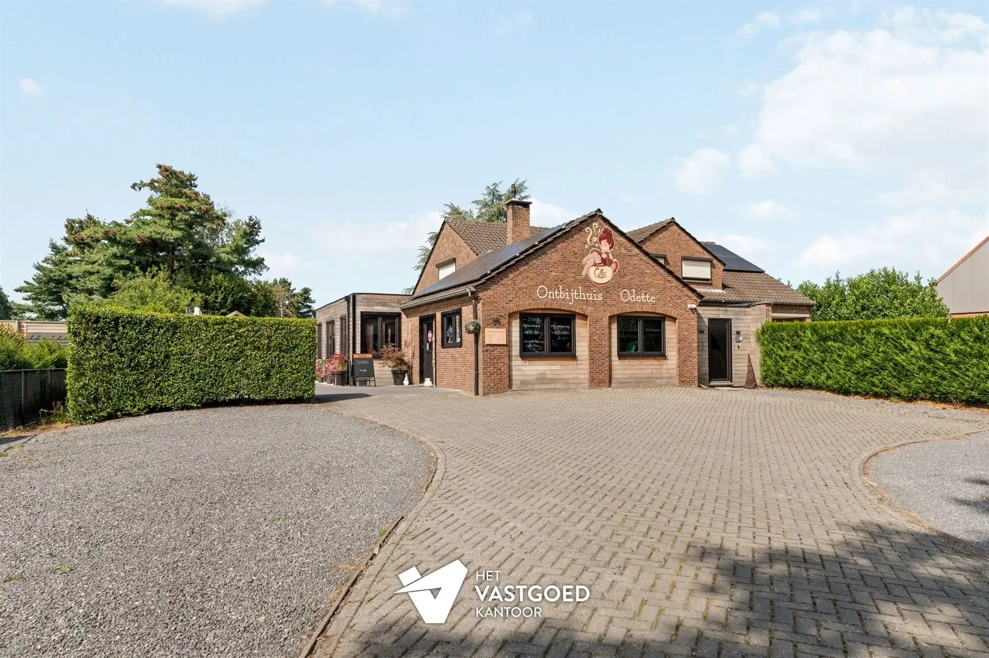 ZEER RUIME, ENERGIEZUINIGE WONING MET ENORM VEEL MOGELIJKHEDEN OP 5320M²! foto 2