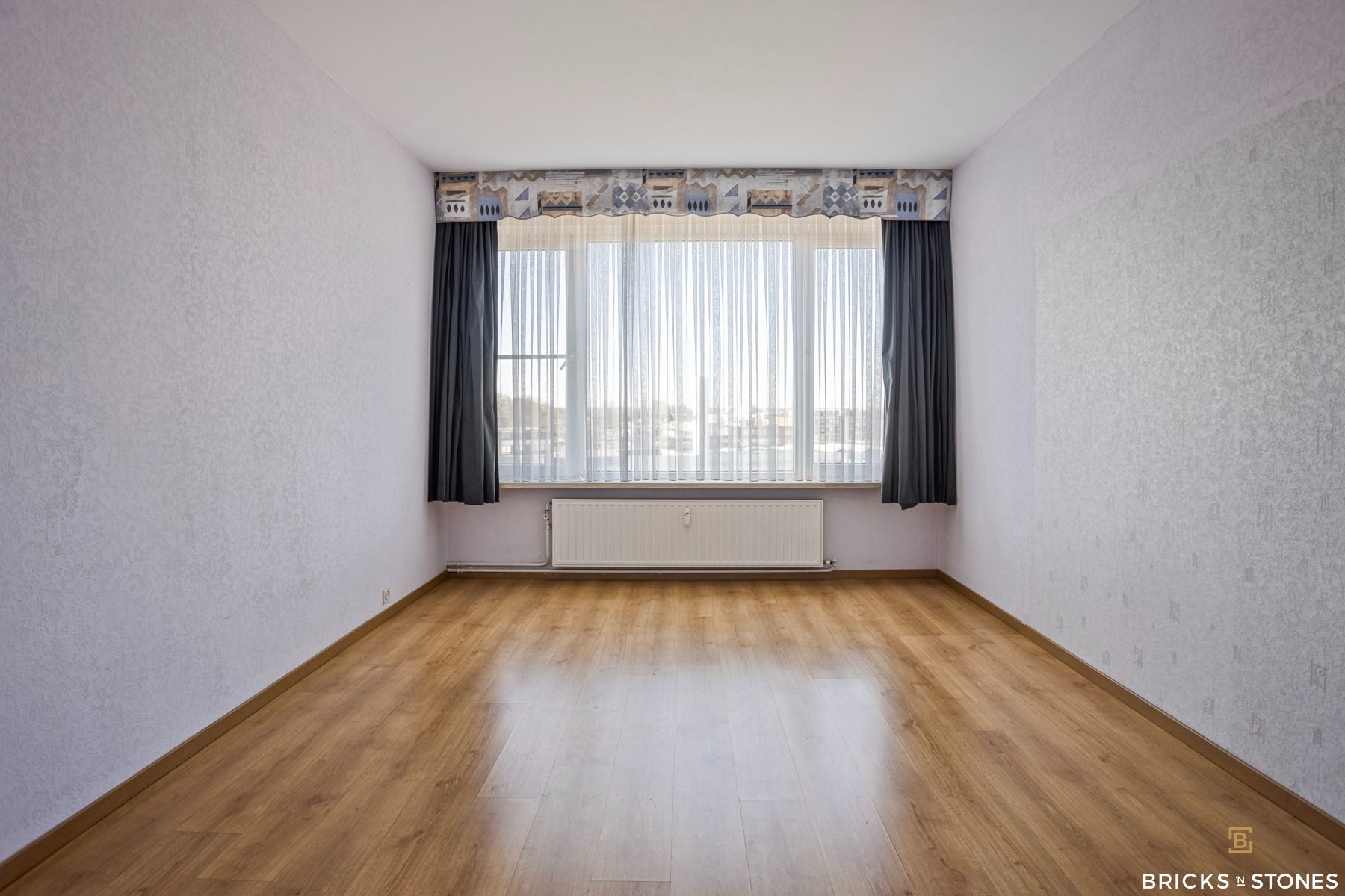 Ruim 3-slaapkamer appartement met terras en panoramisch zicht foto 10