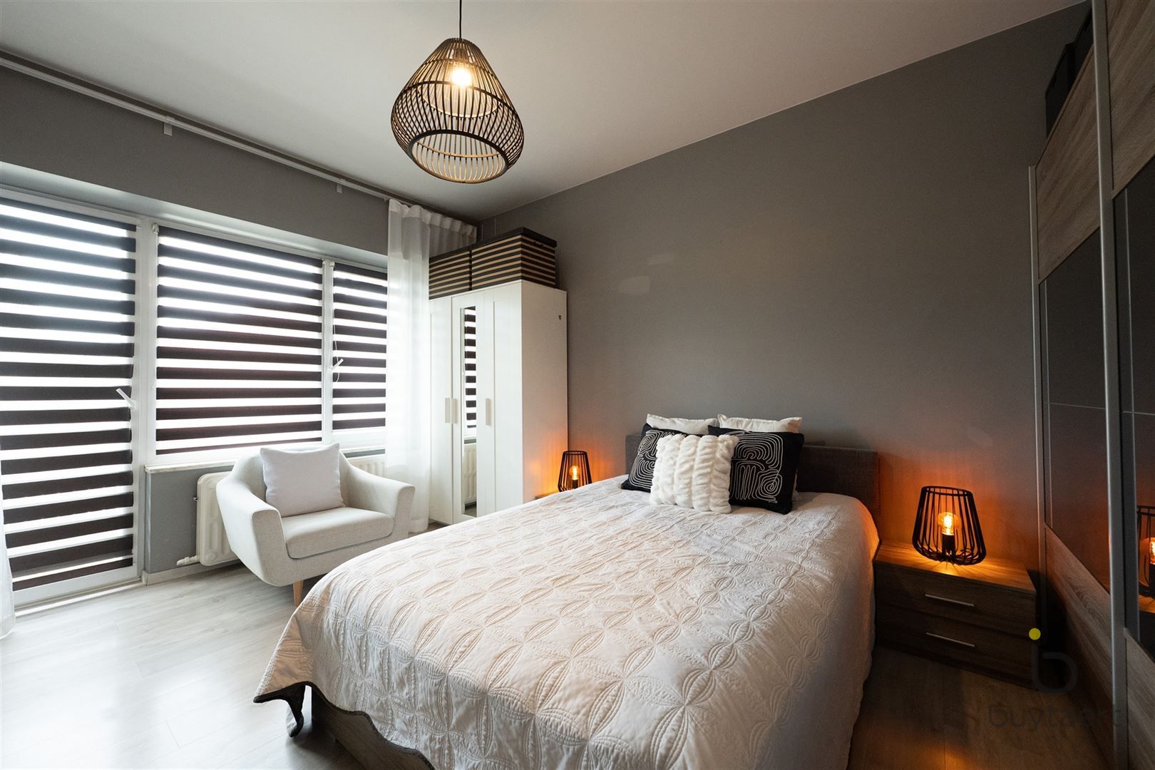 Gerenoveerd drie slaapkamer appartement te Hoboken. foto 13