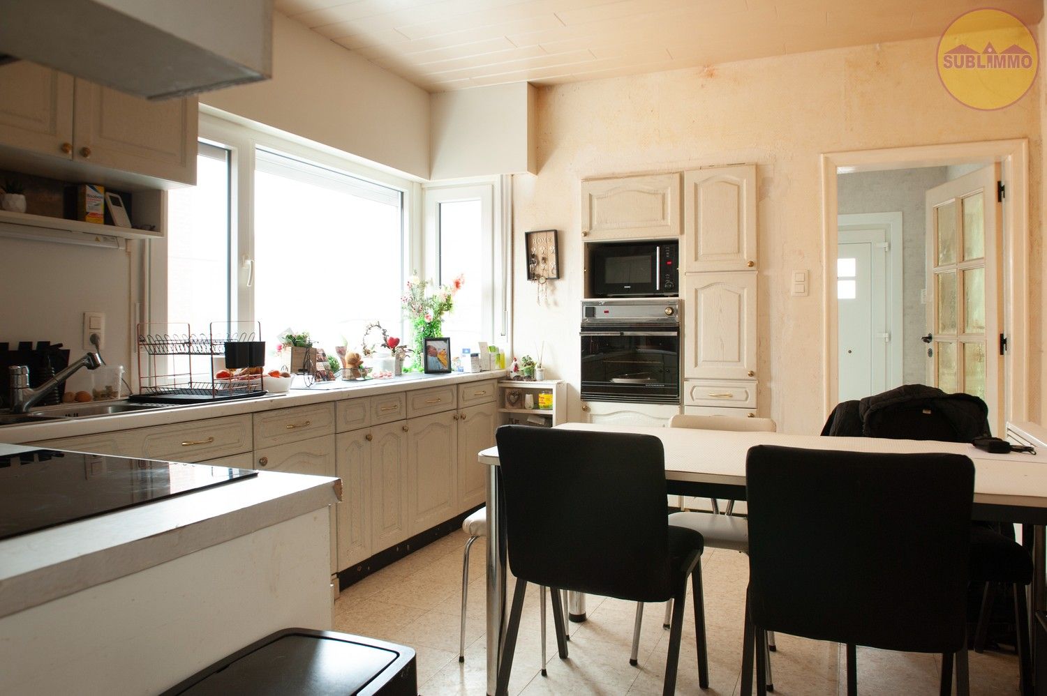 Halfopen bebouwing met 3 slaapkamers op een perceel van 1.147 m²  in Mol. foto 6