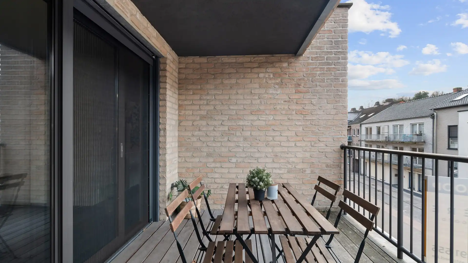 Instapklaar appartement vlakbij Genk centrum foto 15