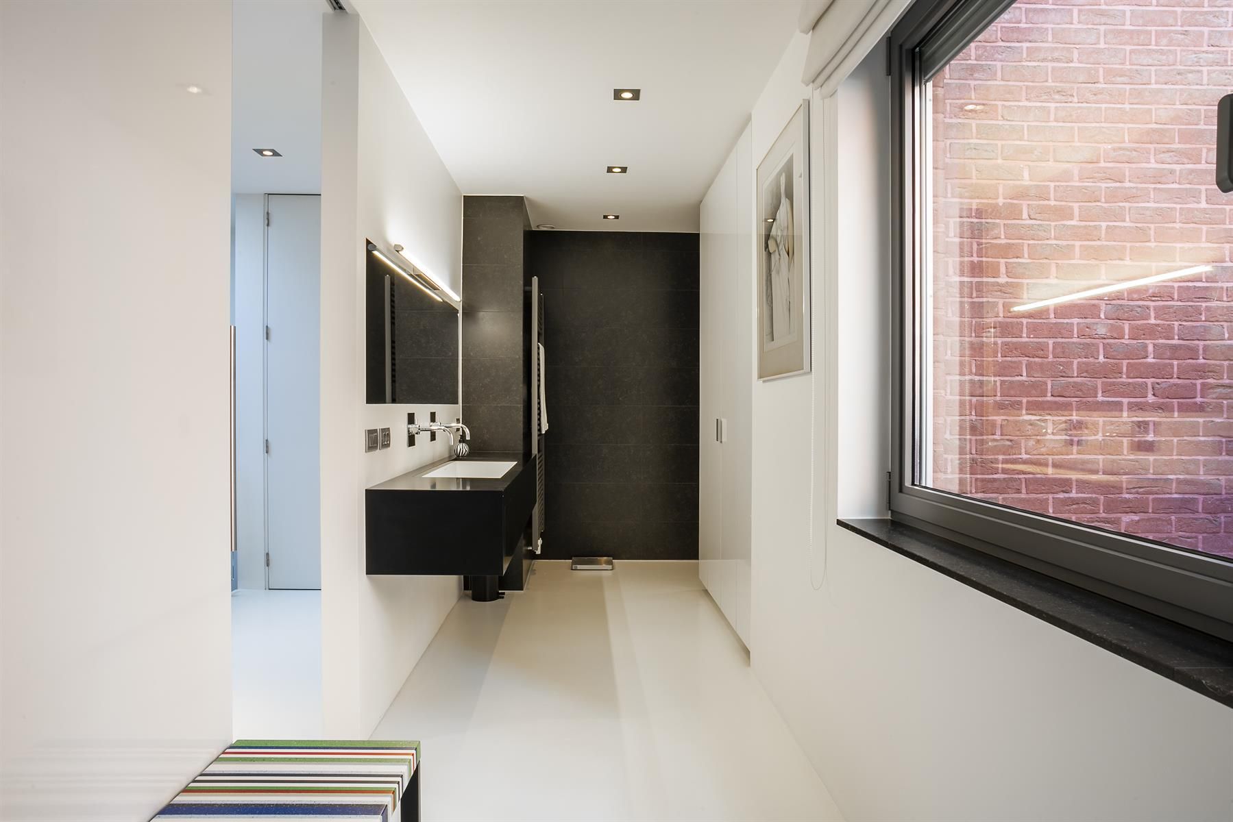 Lichtrijke stadswoning in hartje Zuid met terras foto 9