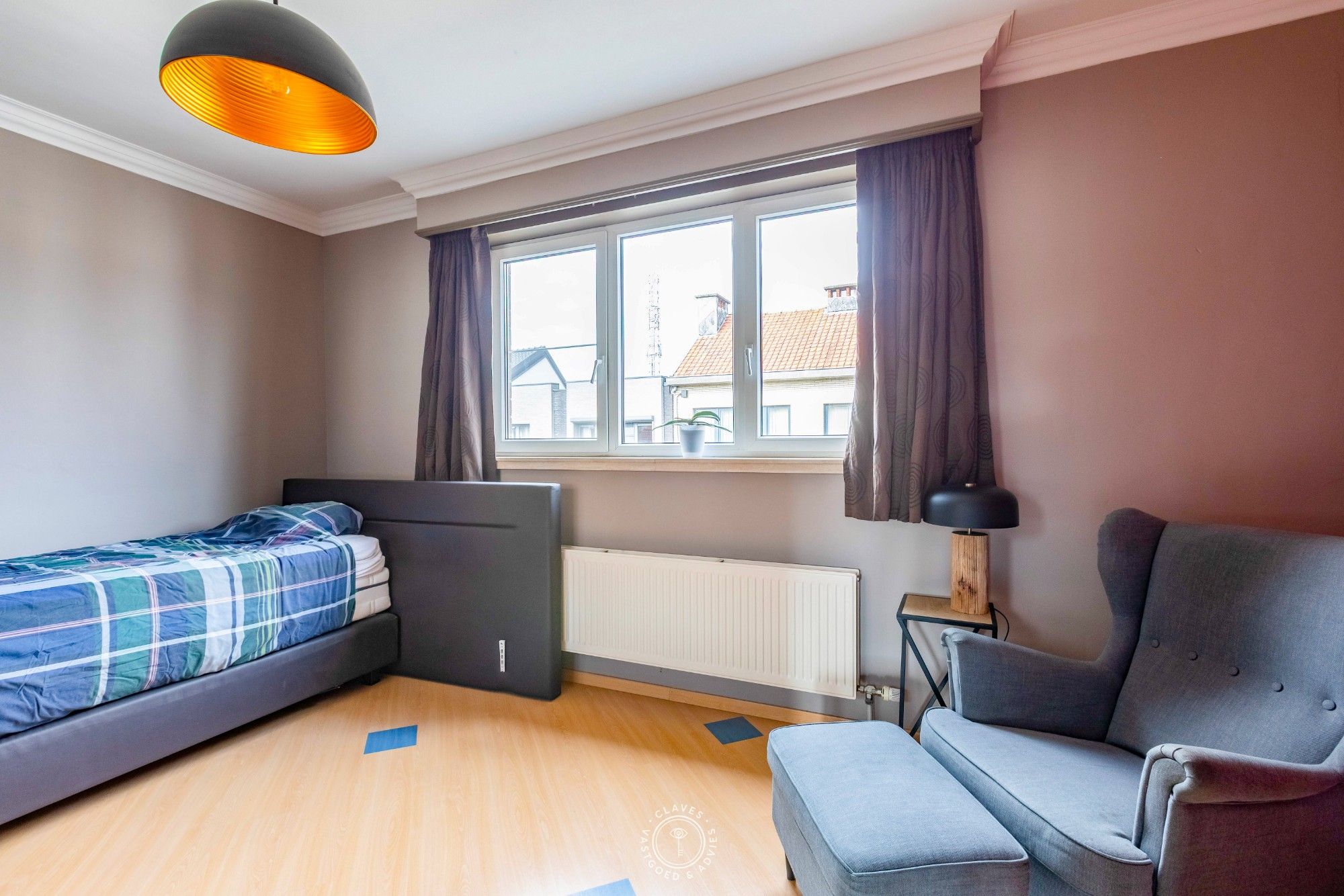 Fijne en energiezuinige woning met garage op een zeer goede locatie. foto 10