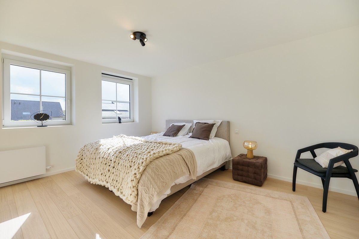 Alleenstaande woning met zuidgerichte tuin en 4 slaapkamers foto 6