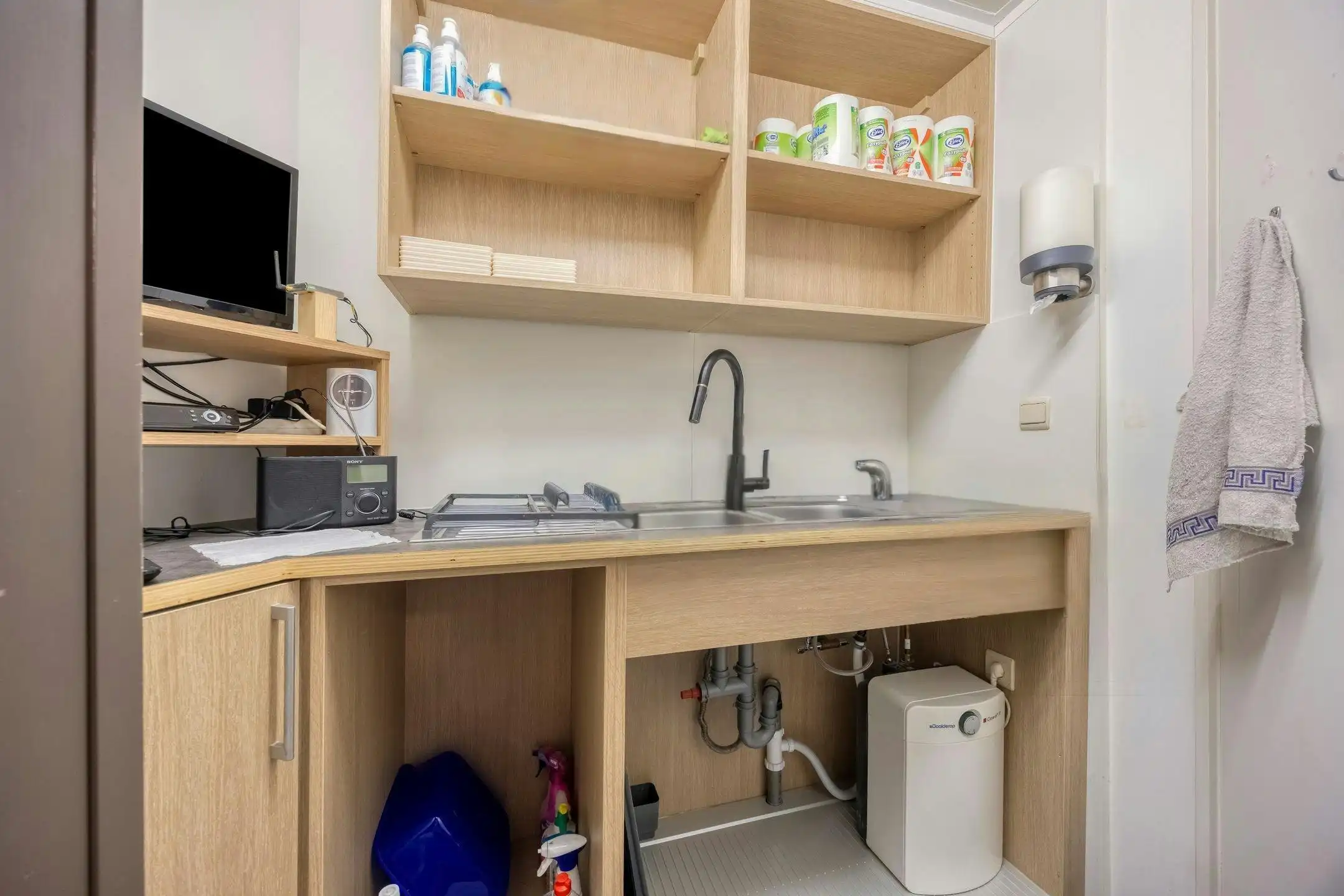 Opbrengsteigendom te koop in centrum van Eeklo foto 30