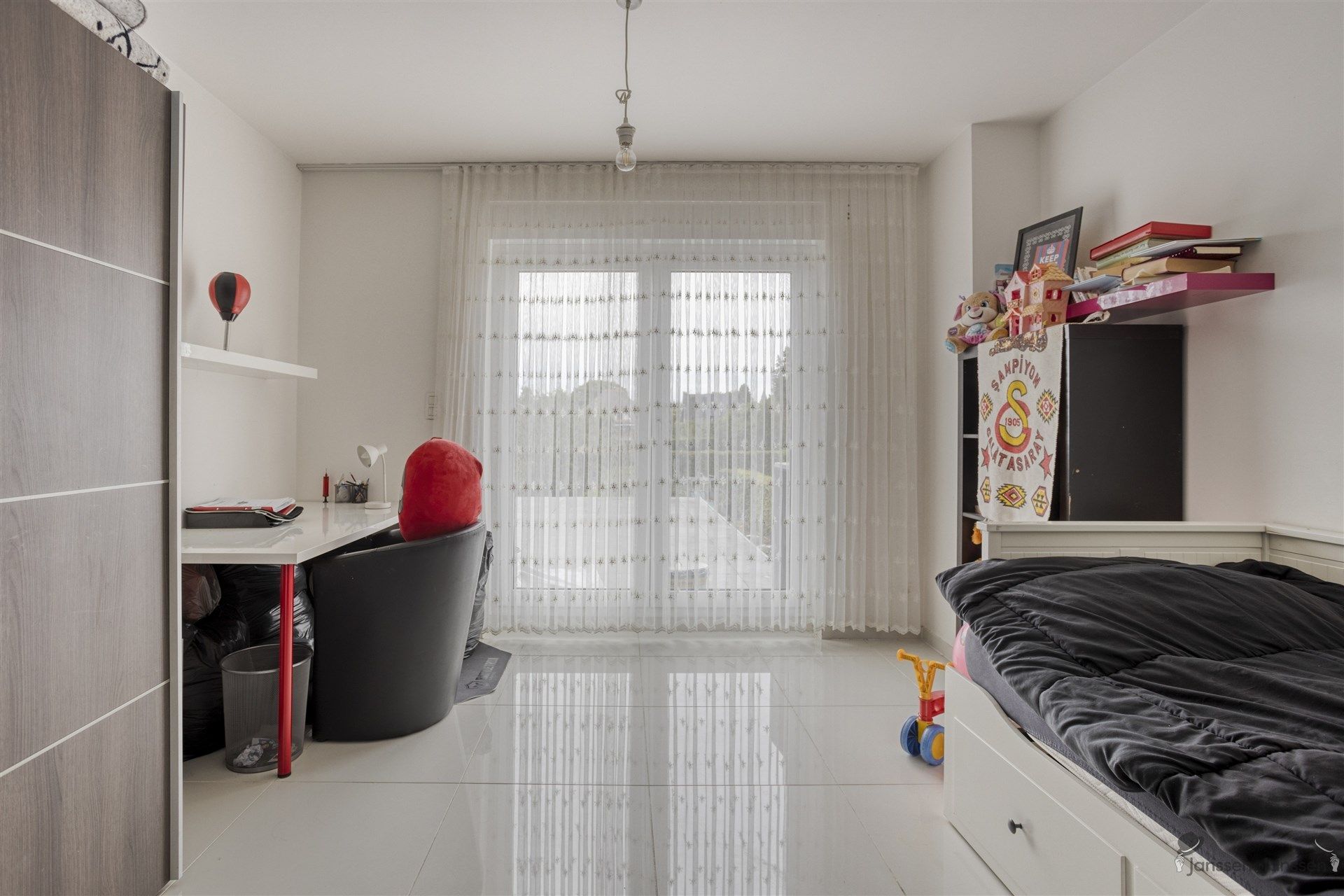 Uitzonderlijk triplex appartement van 251 m² met 5 (mogelijkheid tot 6) slaapkamers en groot terras te Leopoldsburg foto 13