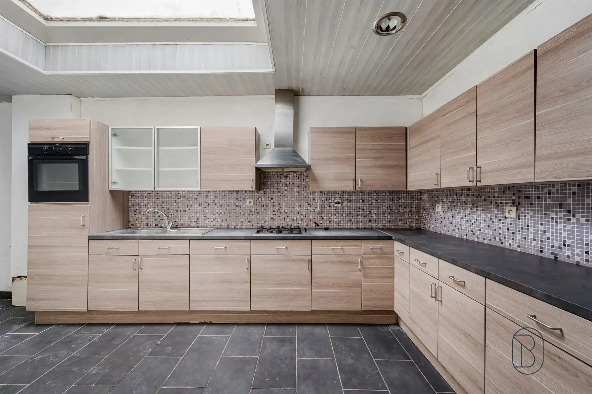 Woning met 2 slpks in centrum Ronse nabij station foto 7