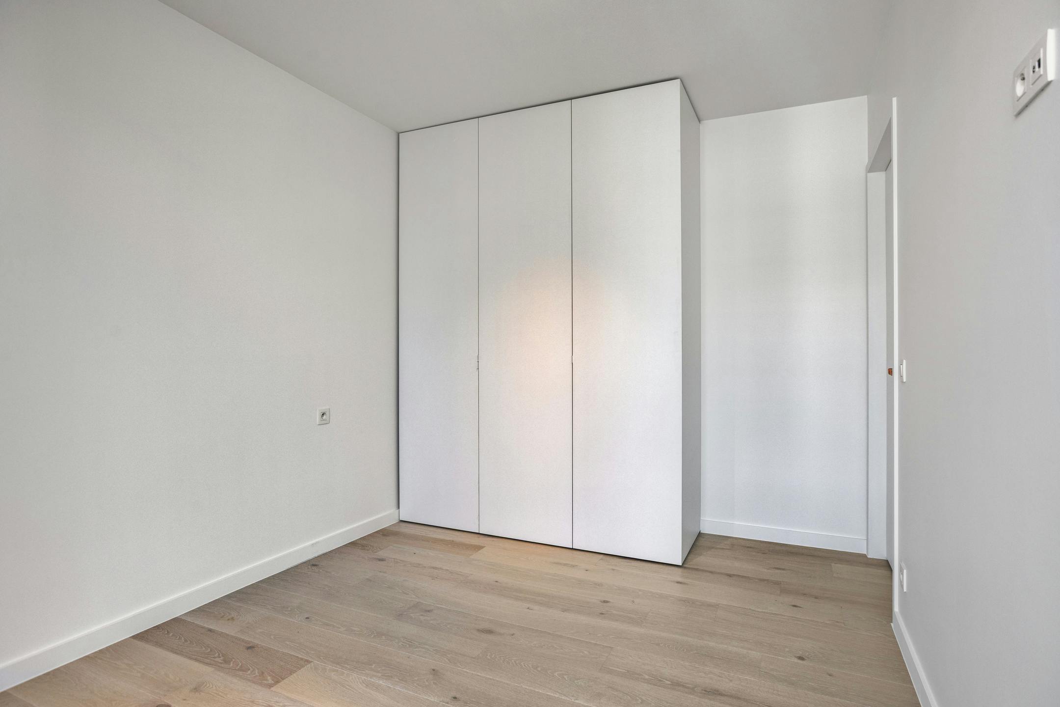 Ruim nieuwbouw appartement (147m²) met 3 slaapkamers foto 15