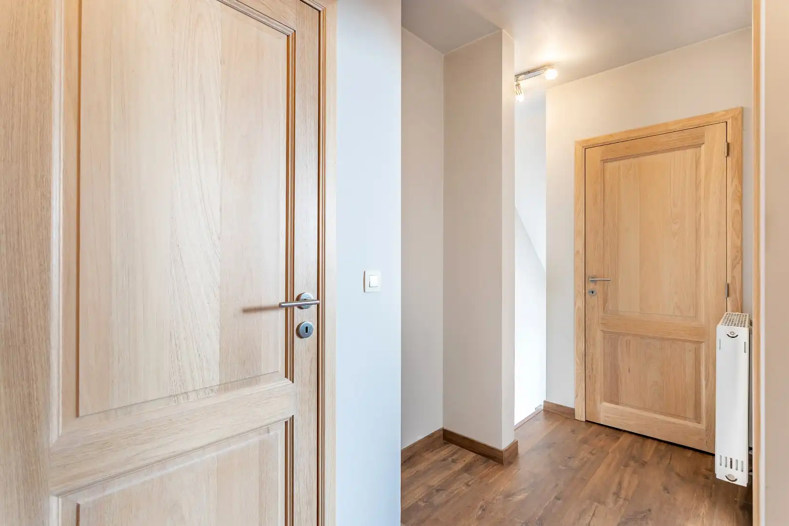 Appartement met 2 slpk, terras en staanplaats foto 9