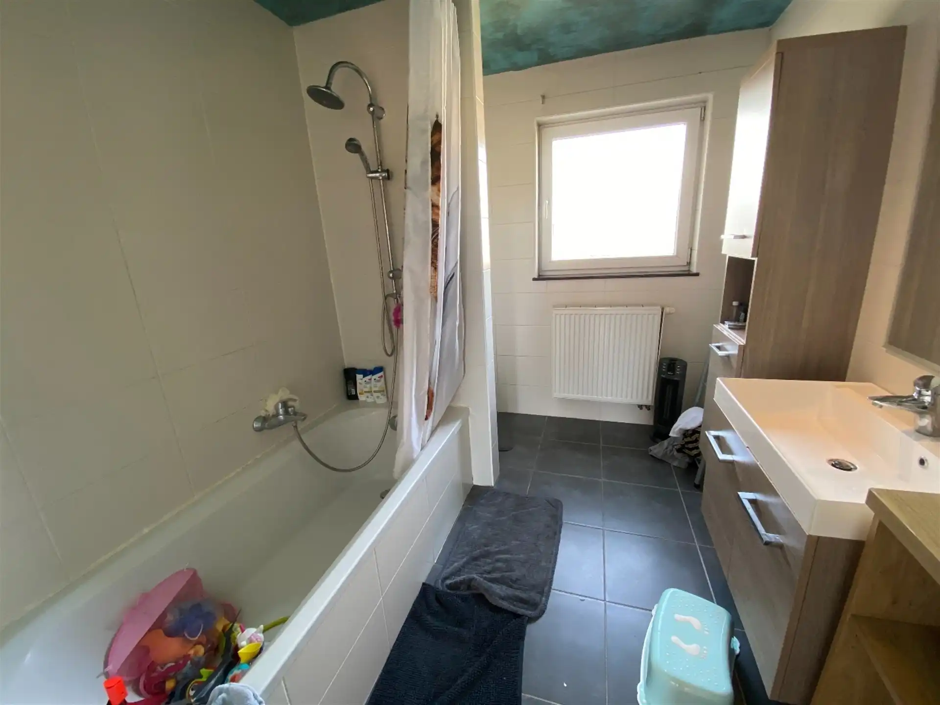 Gunstig gelegen ruime woning met onderhoudsvriendelijke tuin. foto 19