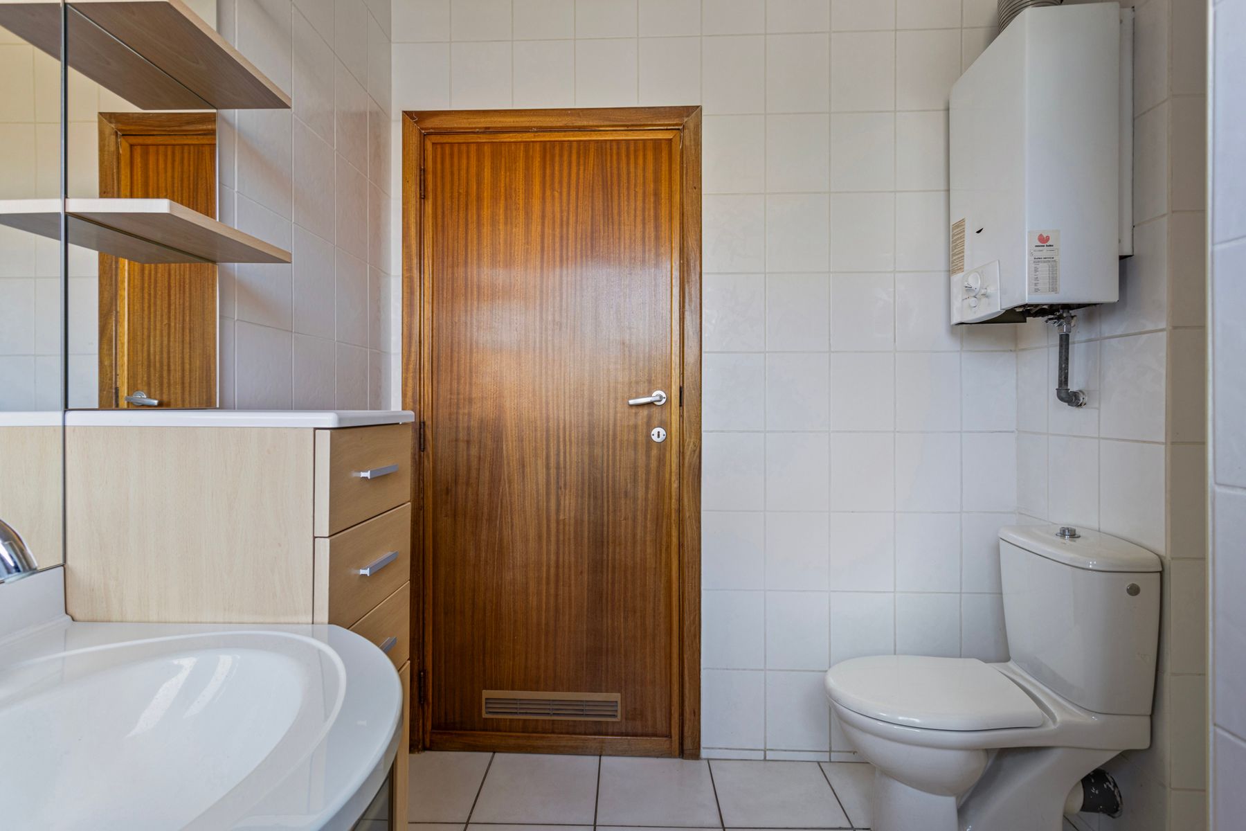 Ruime gezinswoning met 3 slaapkamer, tuin en garage foto 22