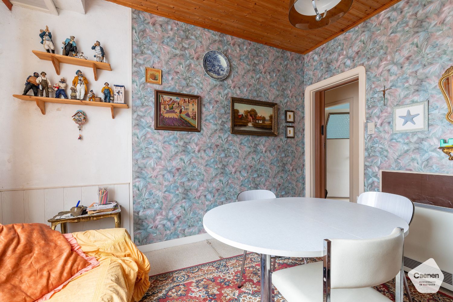 Volledig te renoveren twee slaapkamer appartement vlakbij het centrum van Blankenberge foto 5
